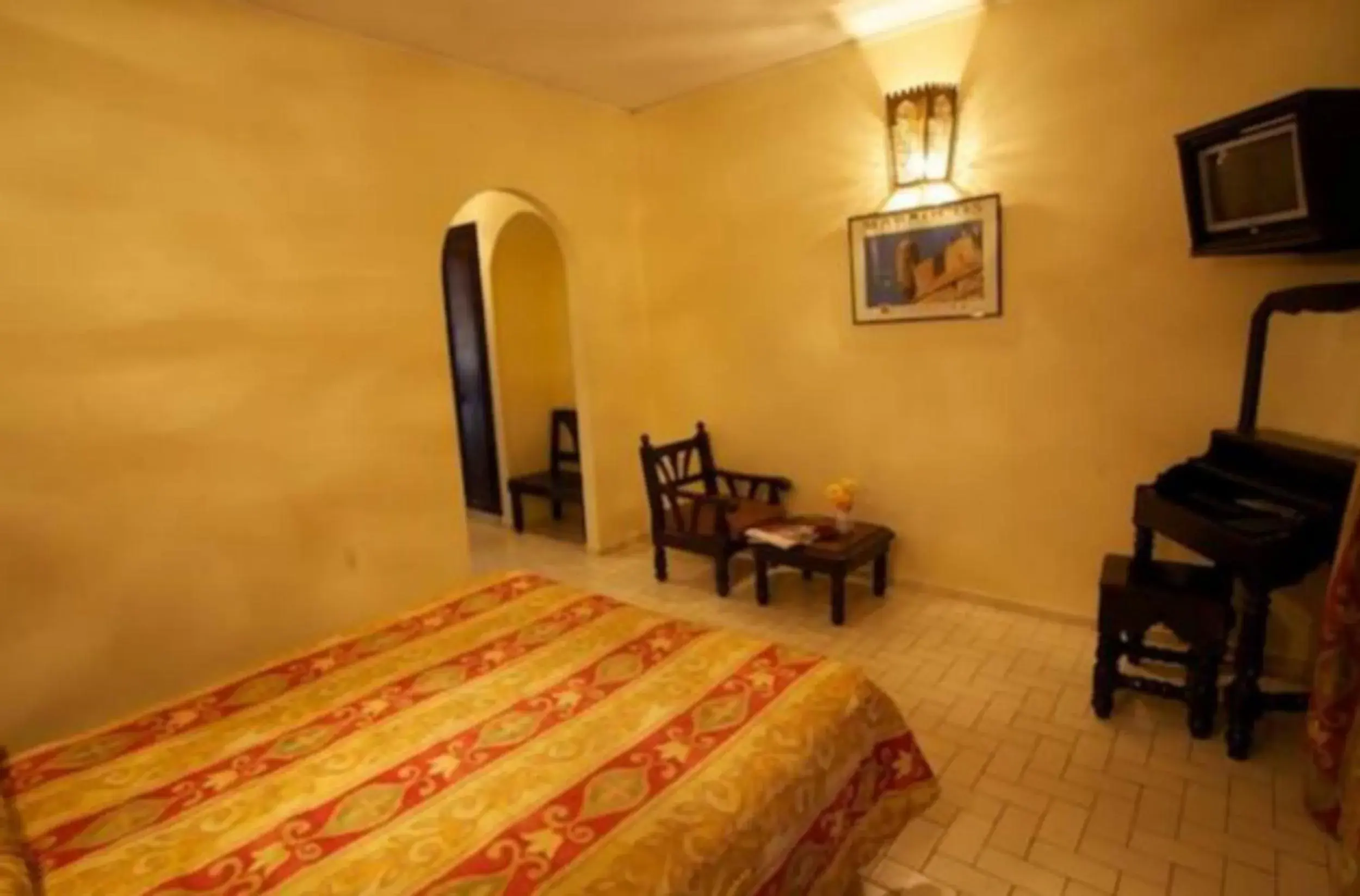 Standard Single Room in Hotel Amalay Standard Single Room in Hotel Amalay
