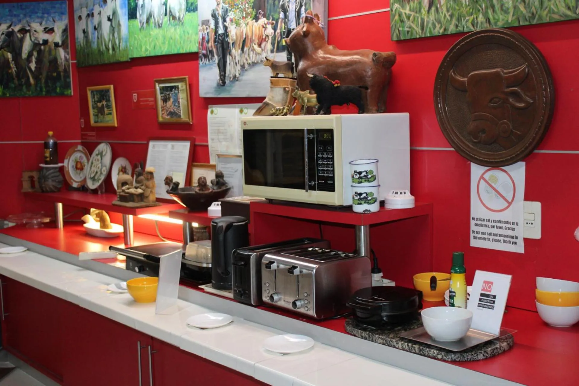 Coffee/tea facilities in Aparthotel Maison Suisse