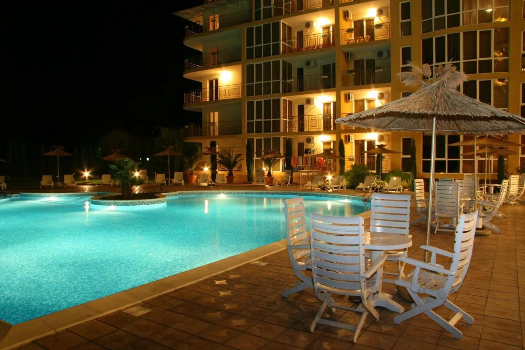 Swimming pool in Joya Park Hotel