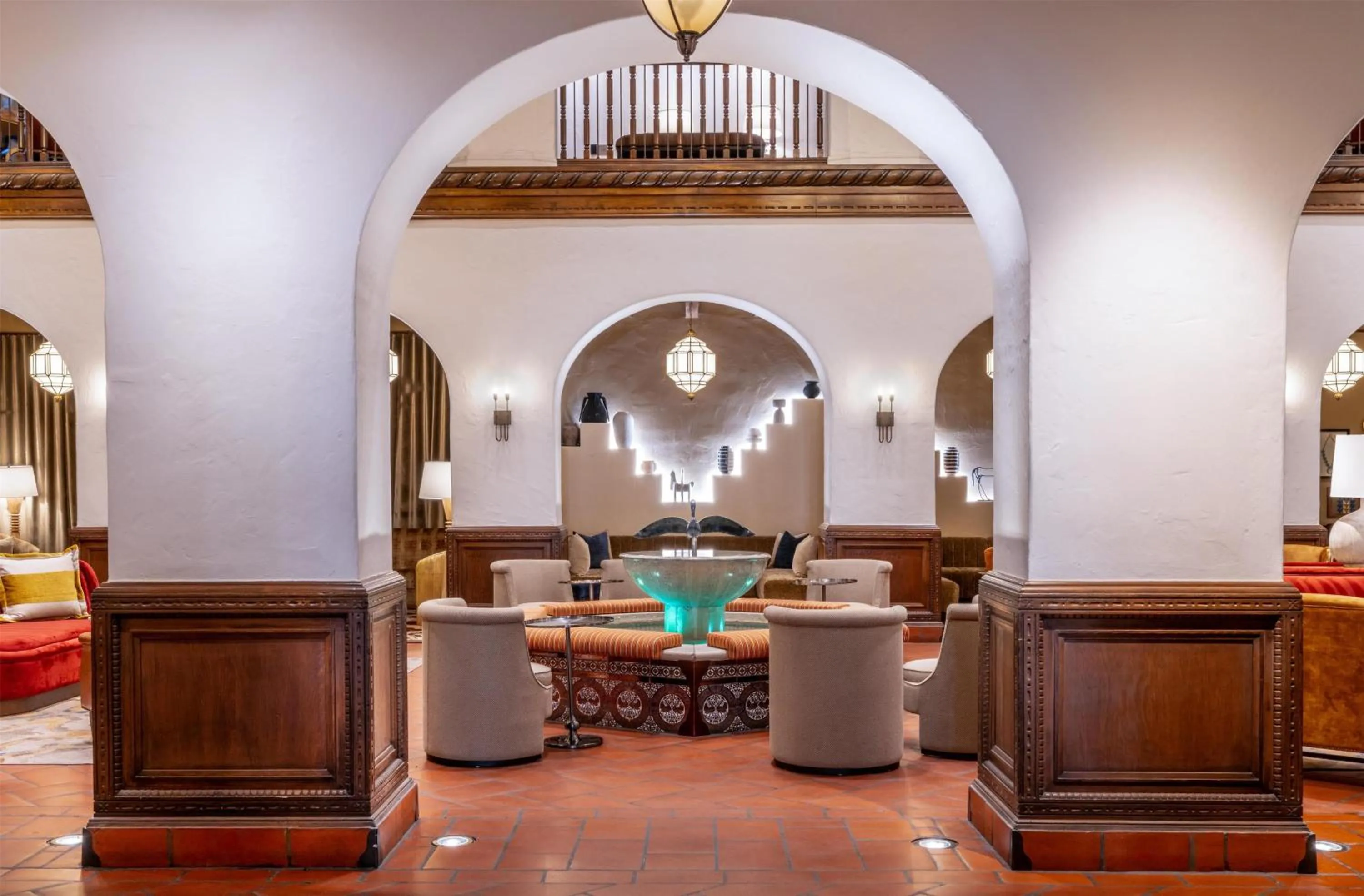 Lobby or reception, Bed in Hotel Andaluz Albuquerque, Curio Collection By Hilton