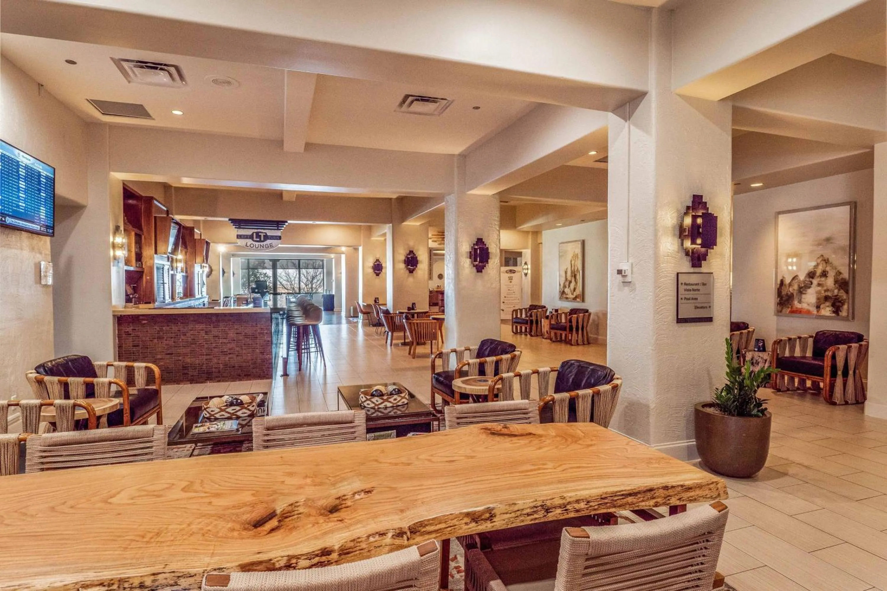 Lobby or reception in Sheraton Albuquerque Airport Hotel