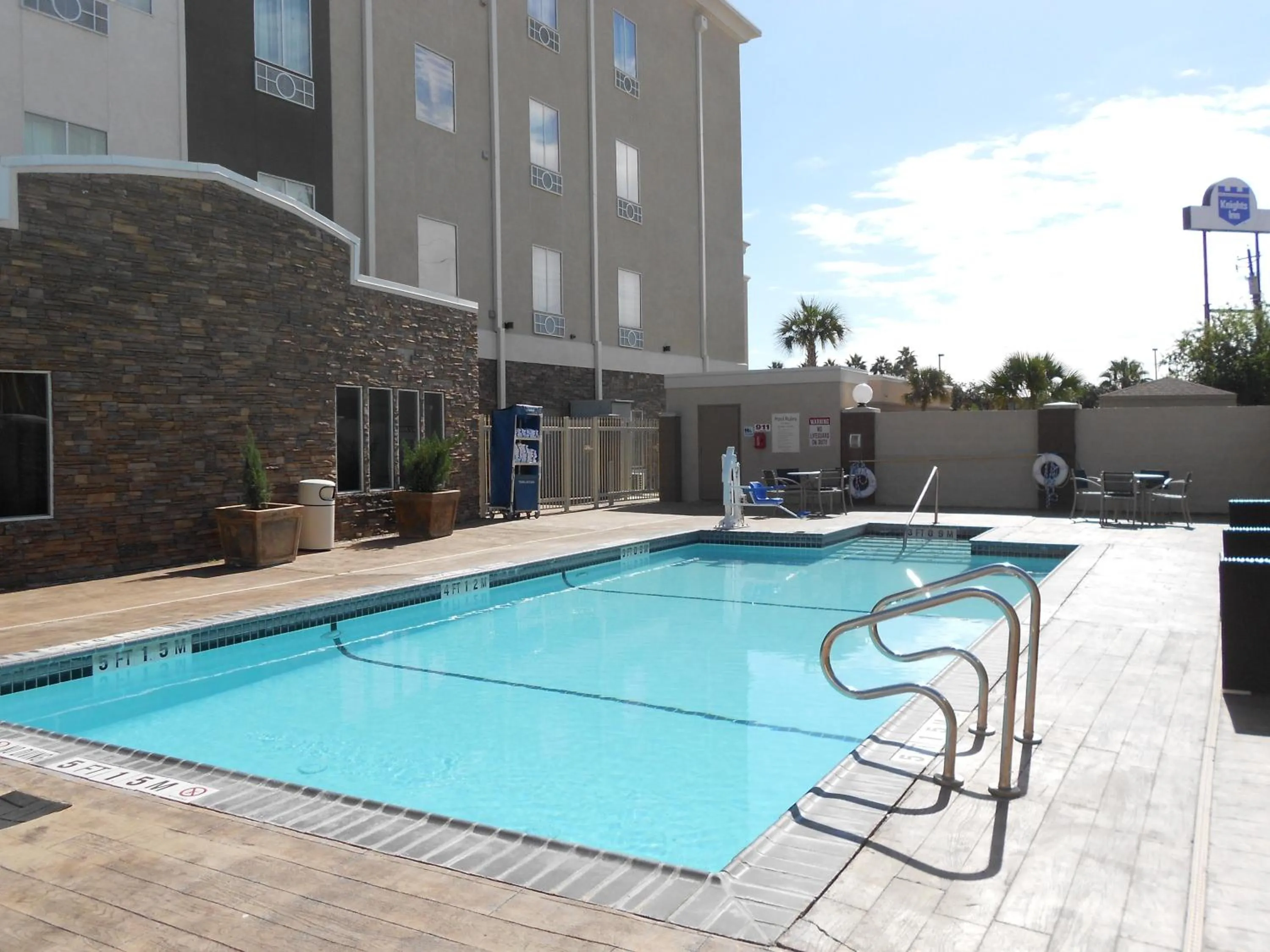 Swimming pool in Holiday Inn Express & Suites Corpus Christi - North by IHG
