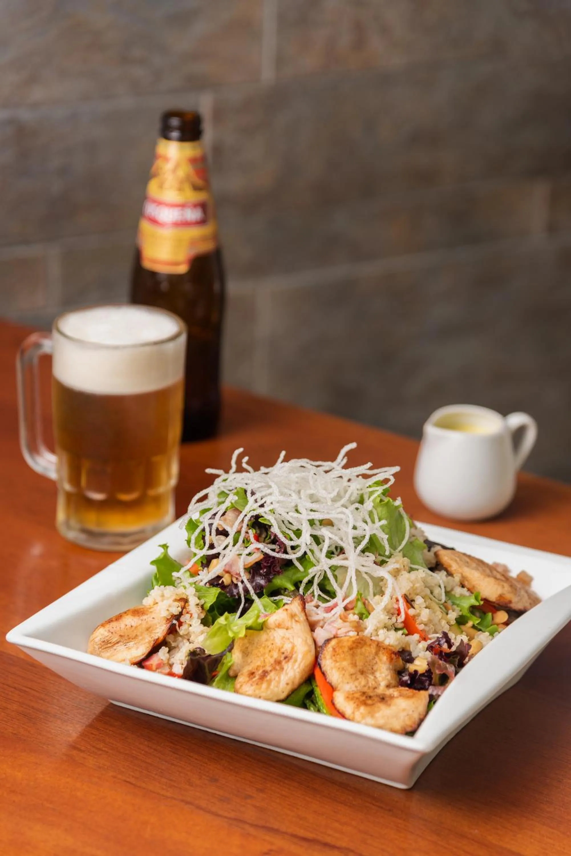 Restaurant/places to eat in Girasoles Hotel