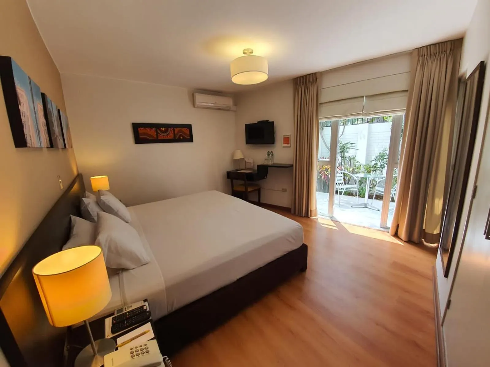 Bedroom, Bed in Girasoles Hotel