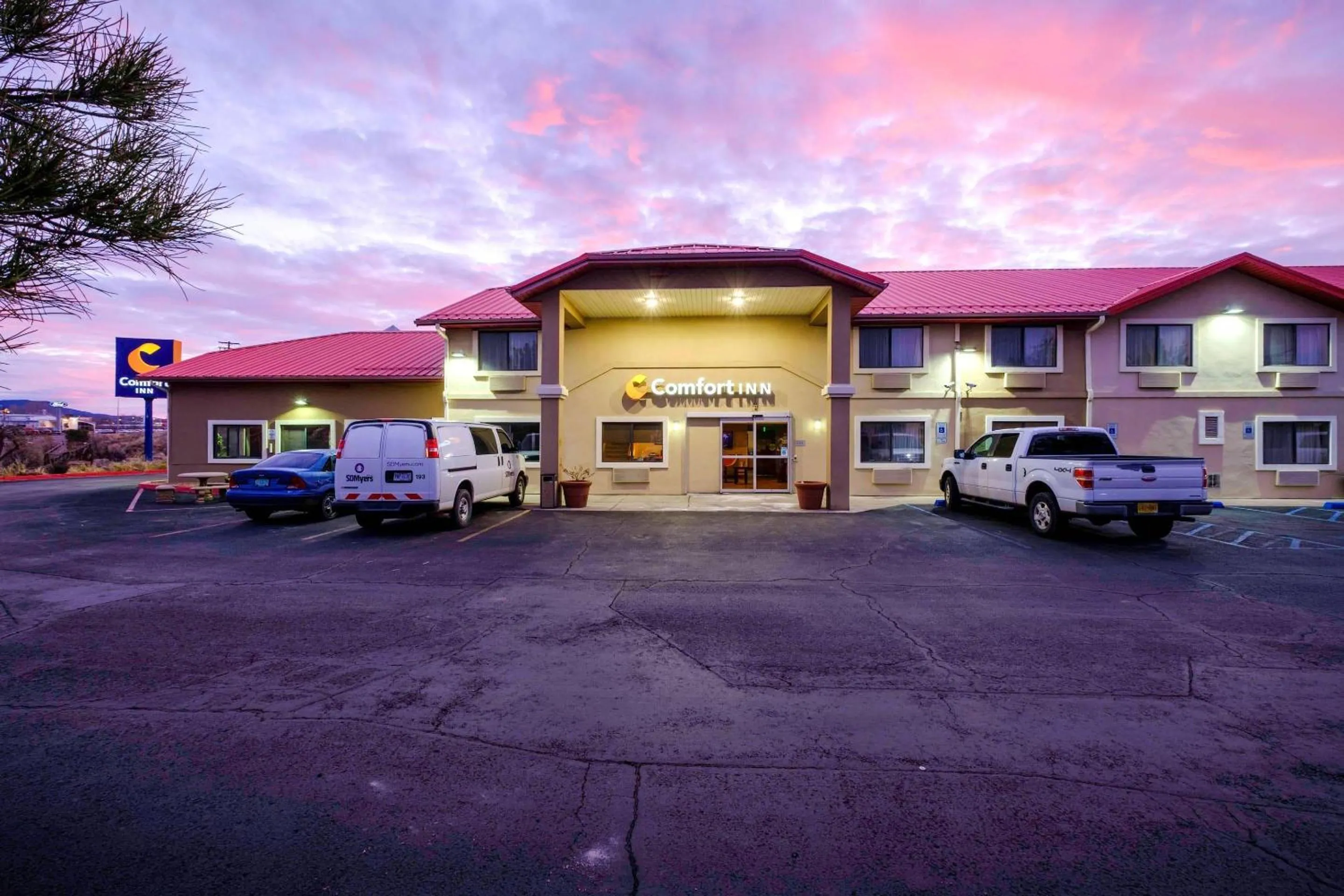 Property building in Comfort Inn Near Gila National Forest