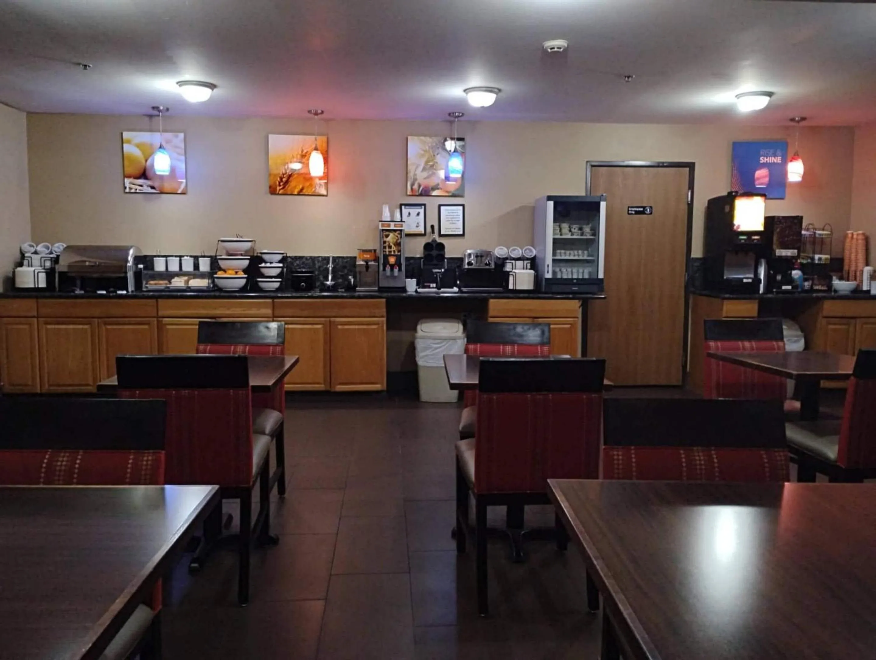 Breakfast in Comfort Inn Near Gila National Forest