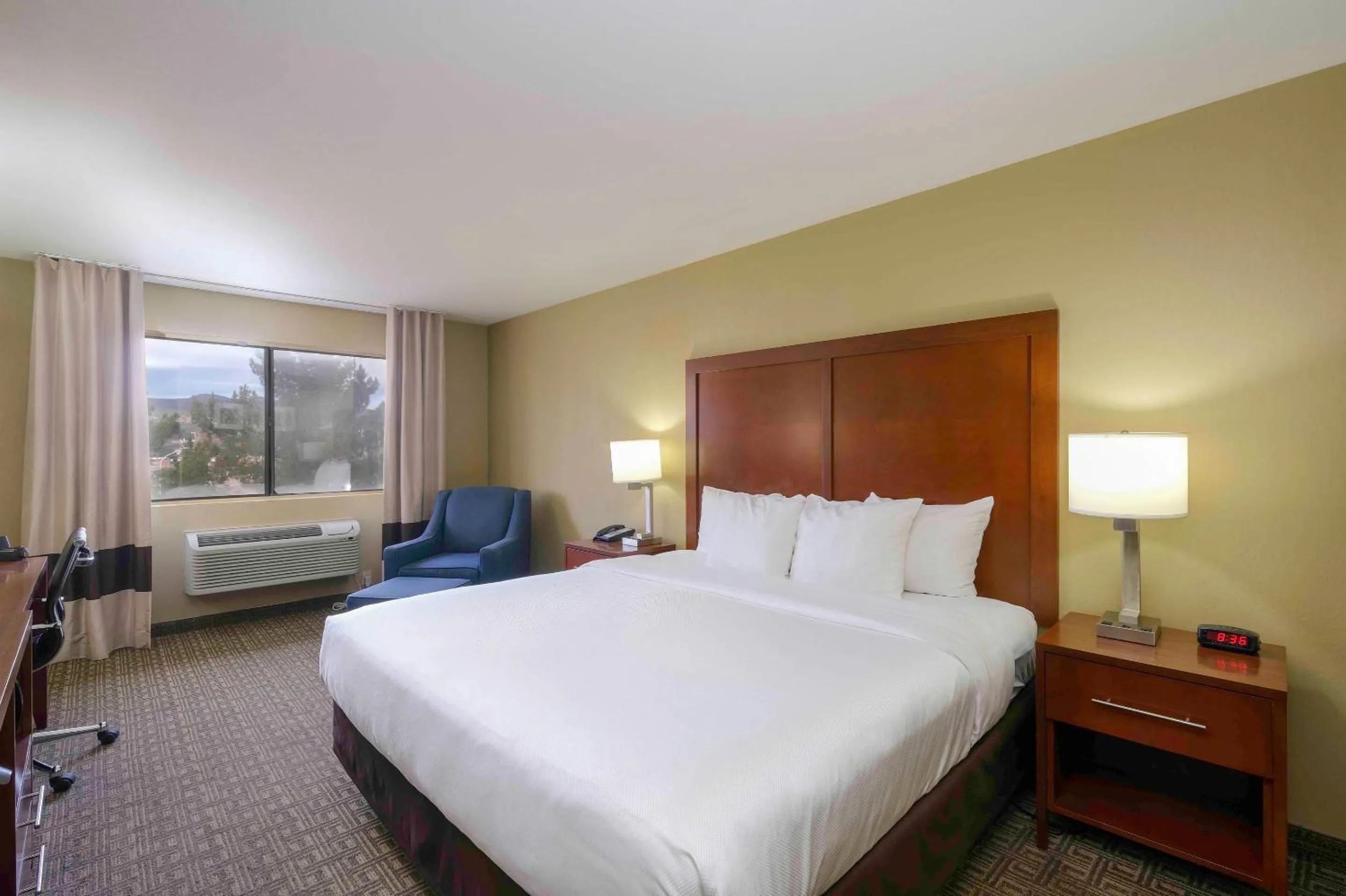 Bedroom, Bed in Comfort Inn Near Gila National Forest