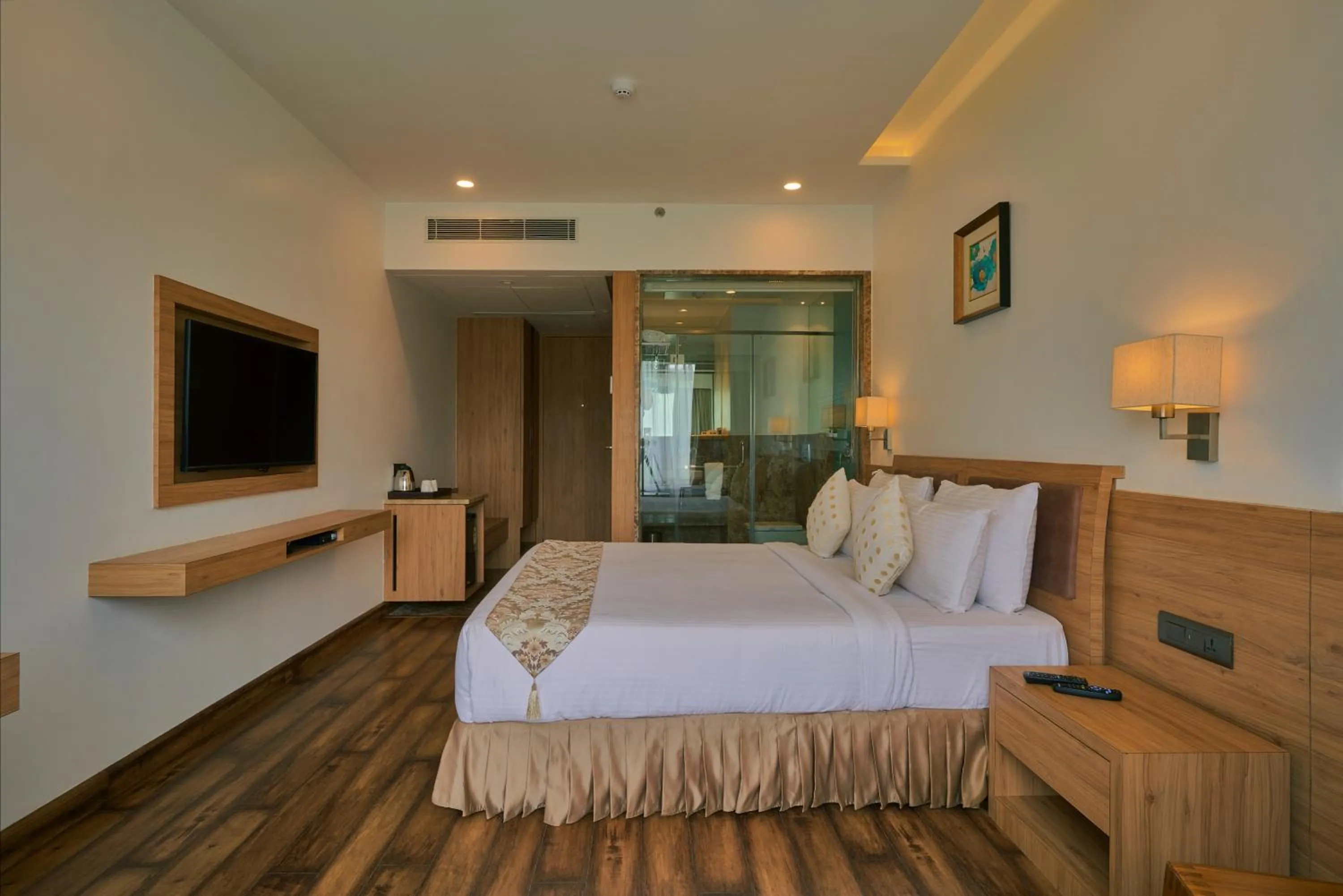 Photo of the whole room, Bed in SKK Blu Hotel & Spa