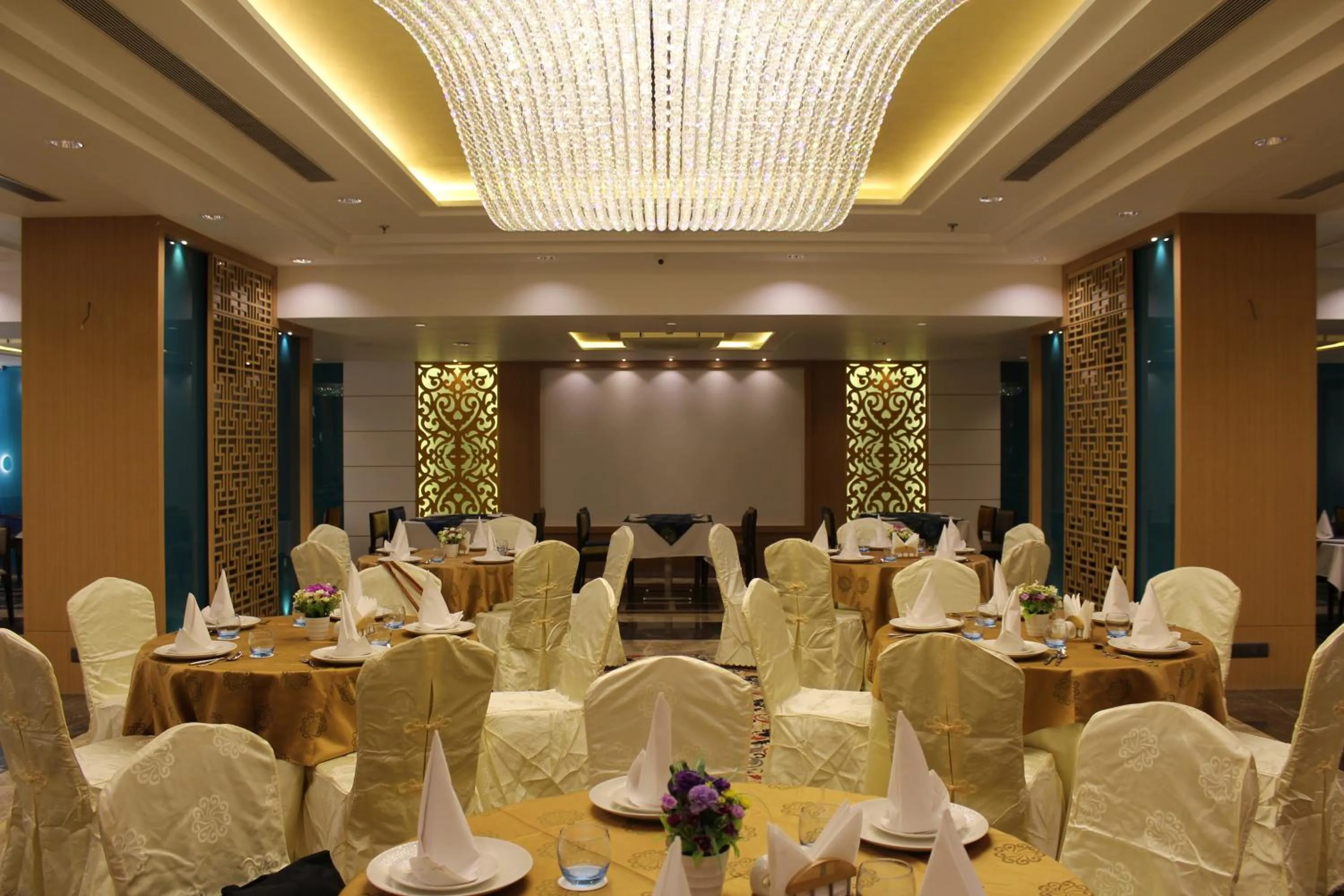 Breakfast in SKK Blu Hotel & Spa