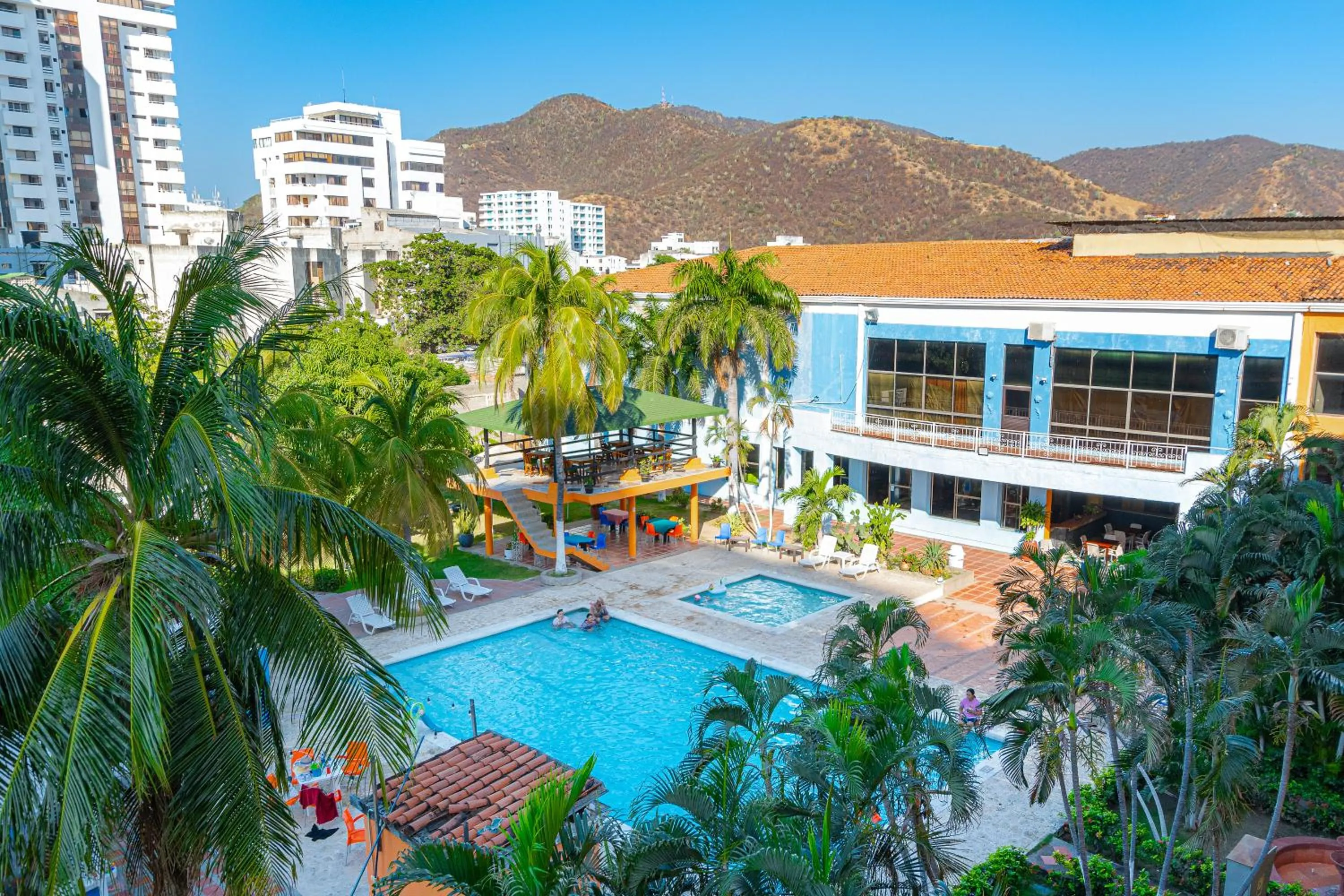 Property building in Hotel Palmarena Plaza Rodadero