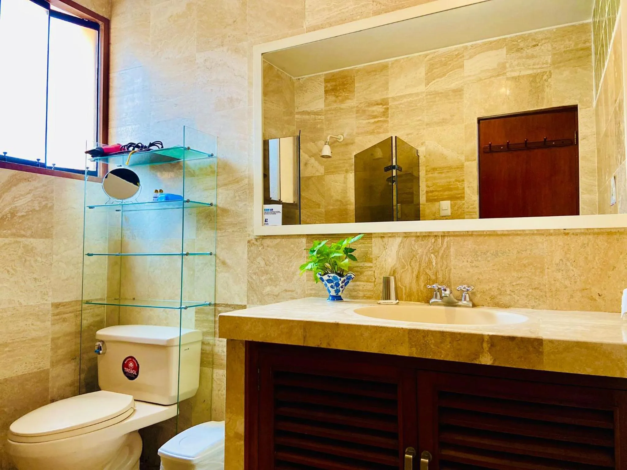 Shower in Peru Star Apart-Hotel