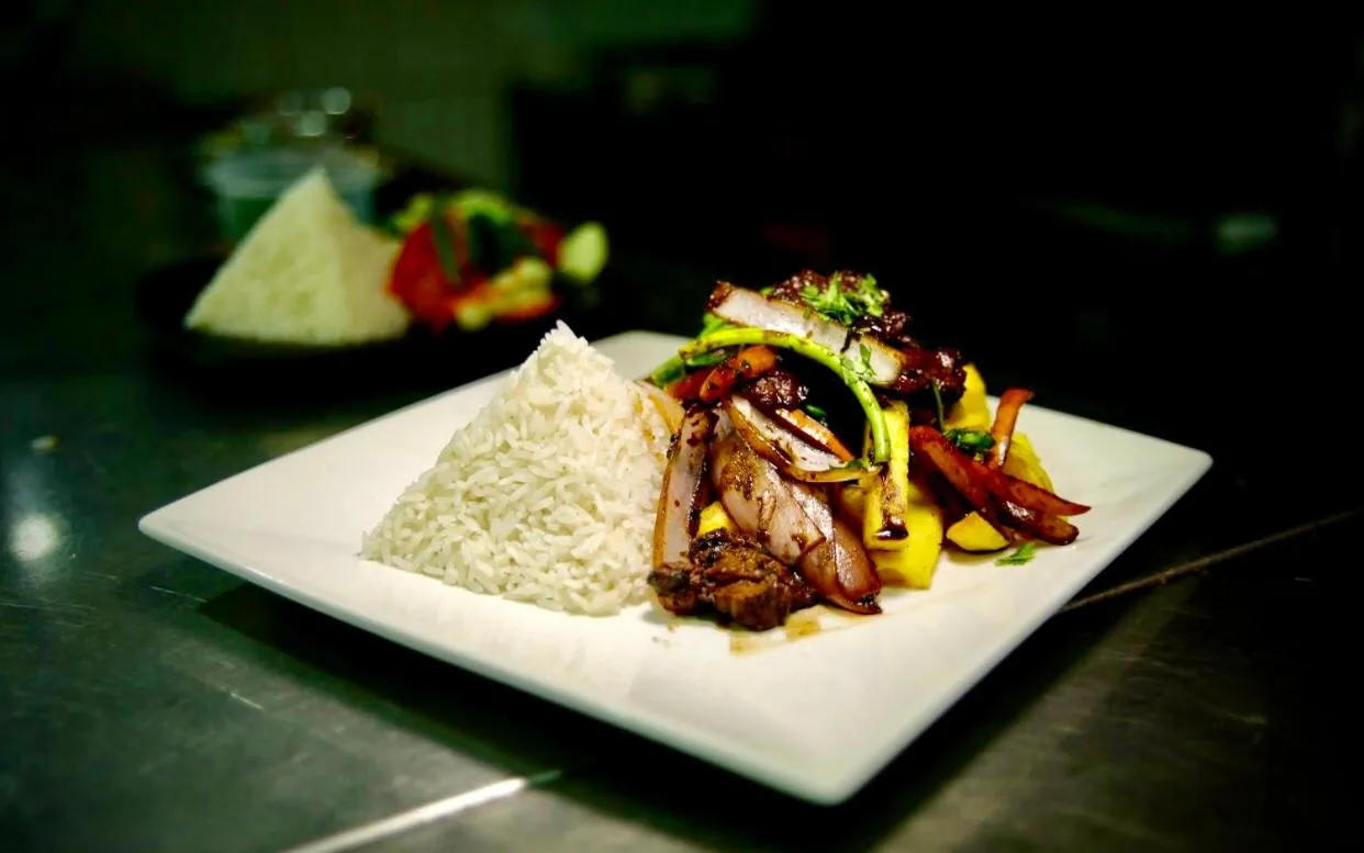 Restaurant/places to eat in Peru Star Apart-Hotel