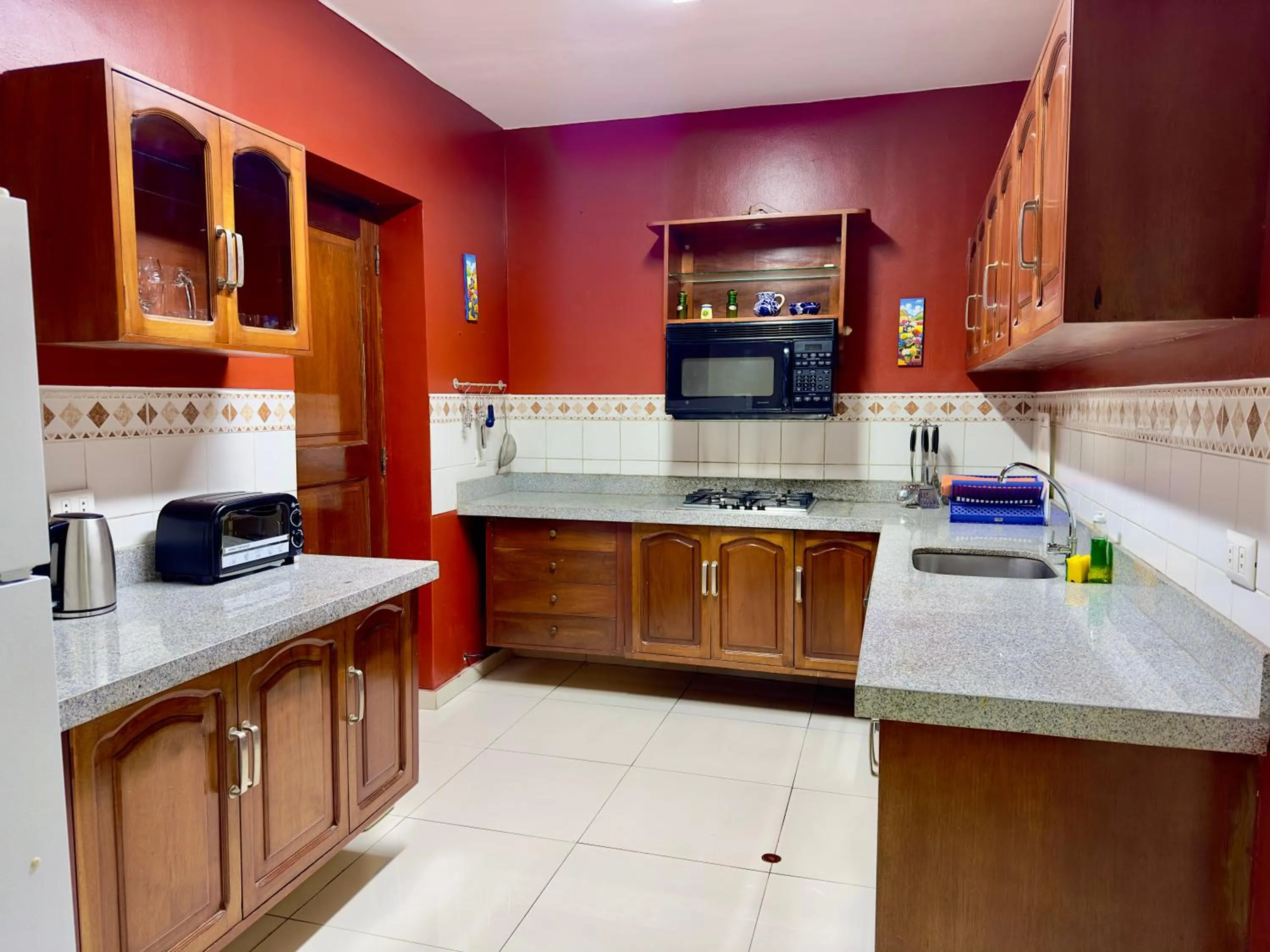 microwave in Peru Star Apart-Hotel