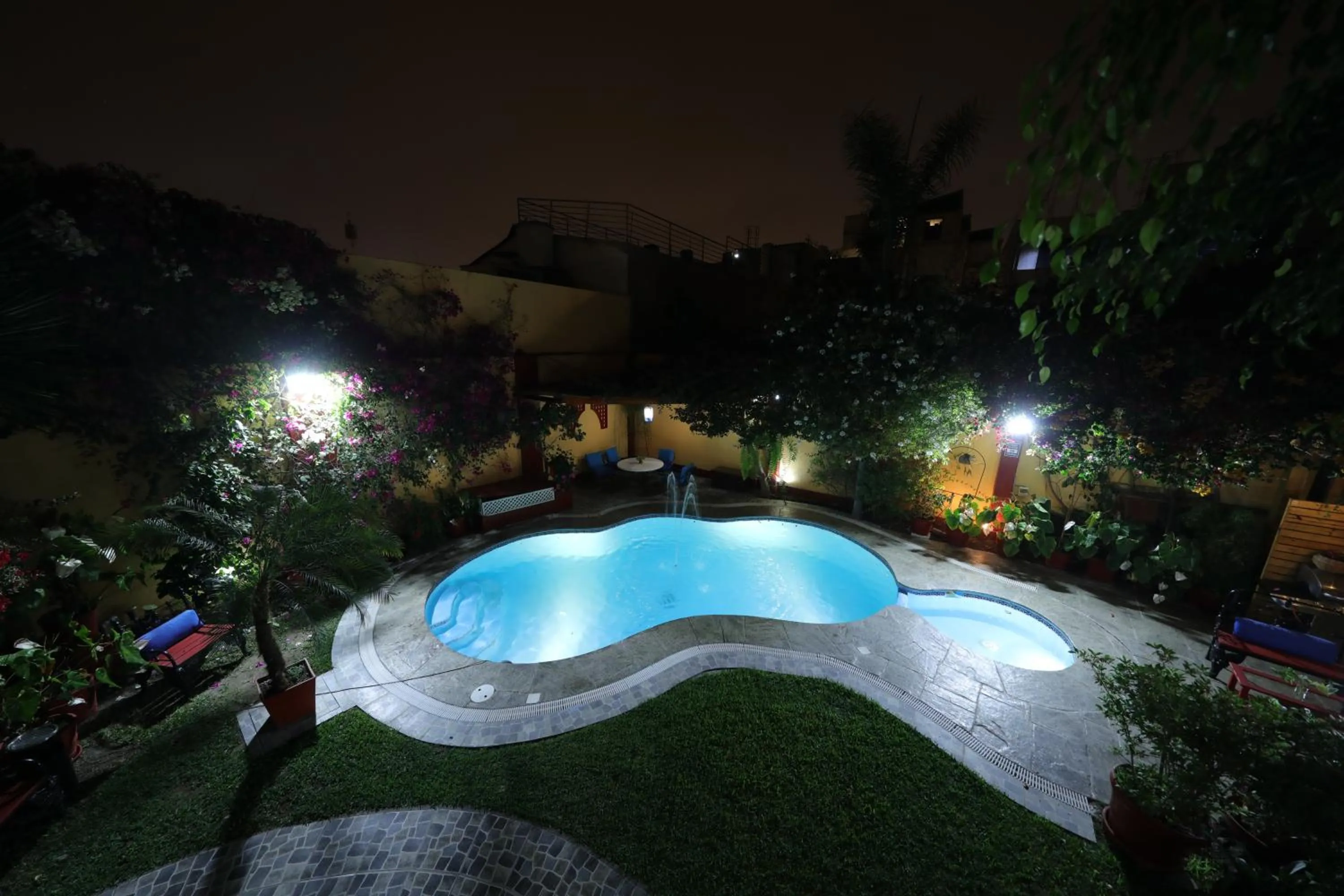 Swimming pool in Peru Star Apart-Hotel