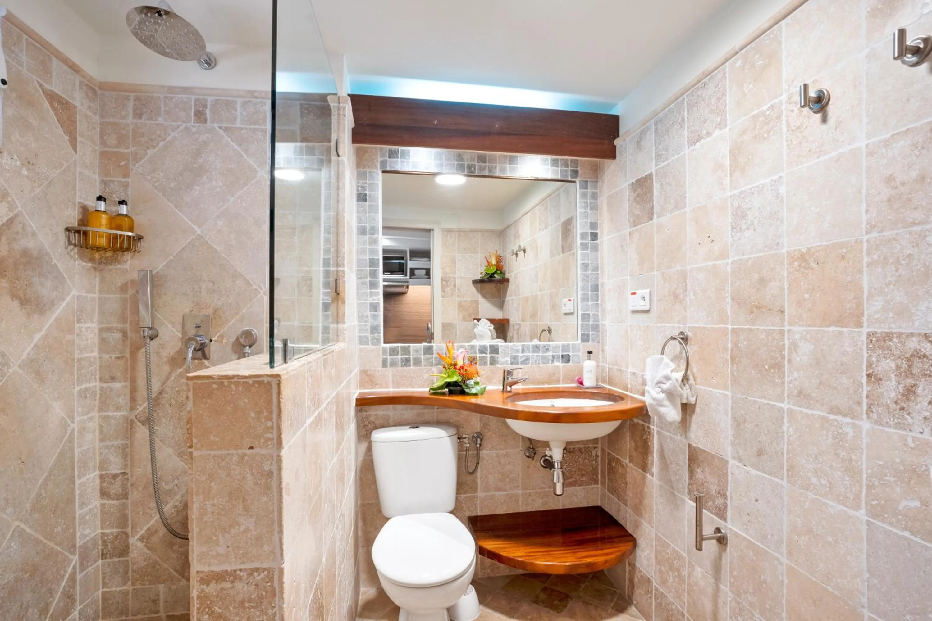 Shower in Grand Case Beach Club