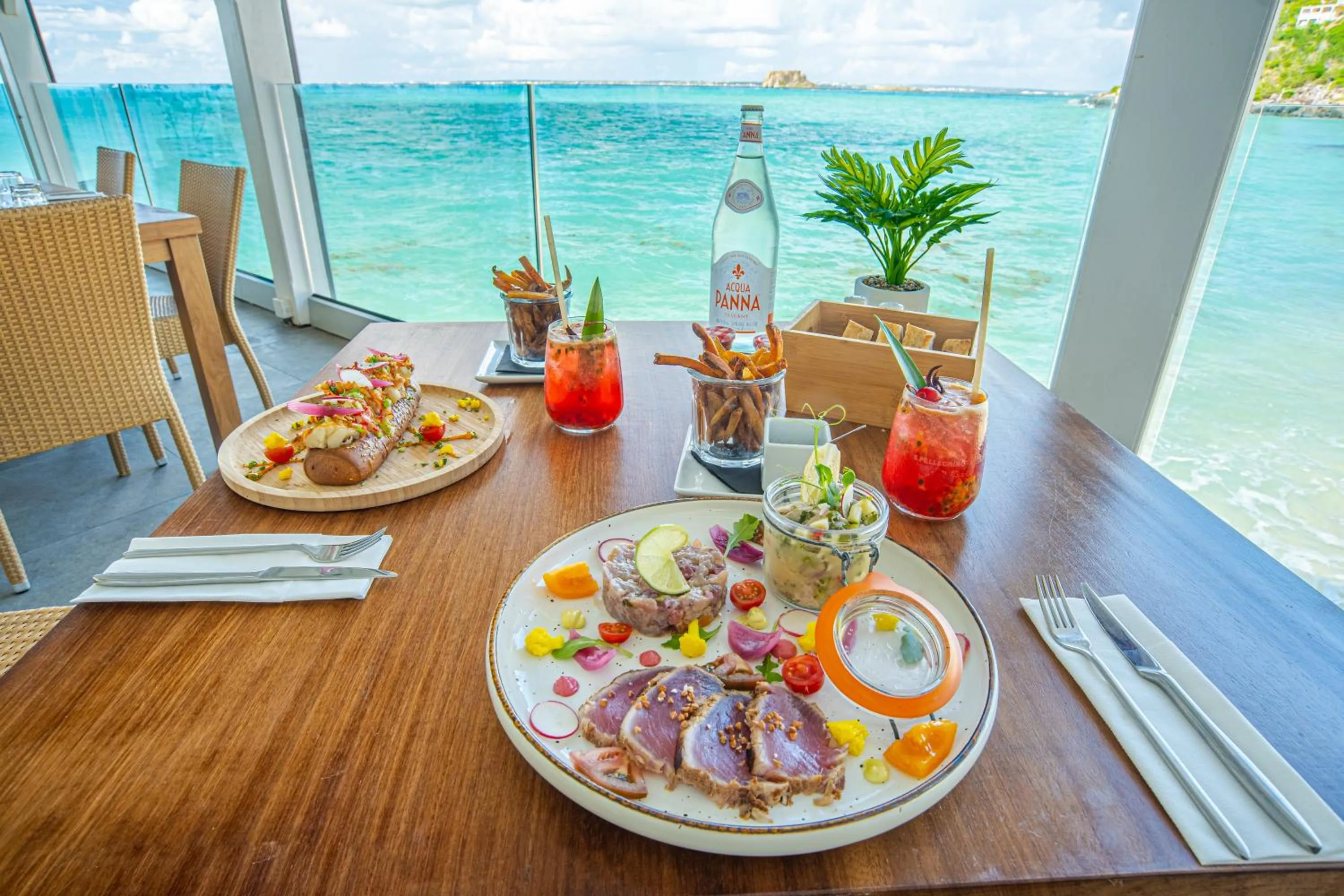 Restaurant/places to eat in Grand Case Beach Club