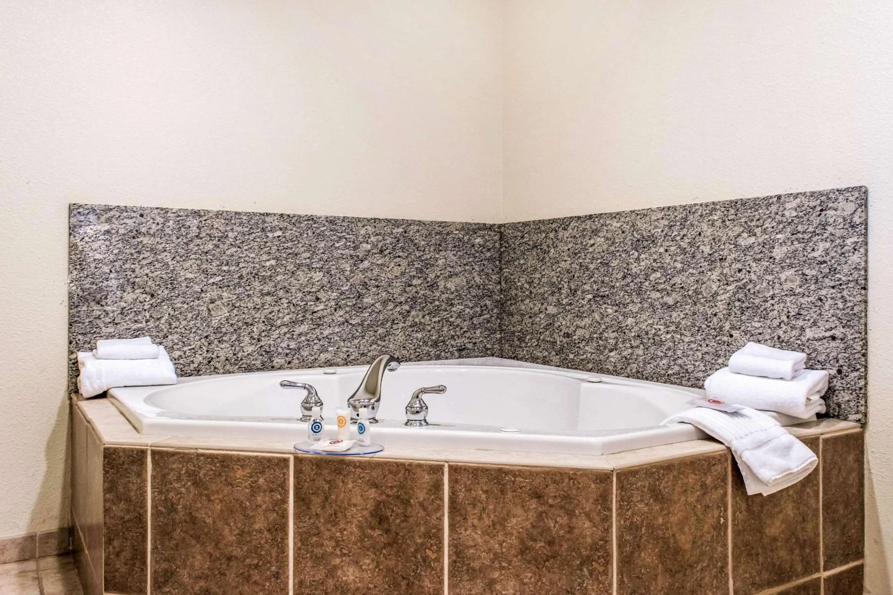 Photo of the whole room in Comfort Inn & Suites Sheridan