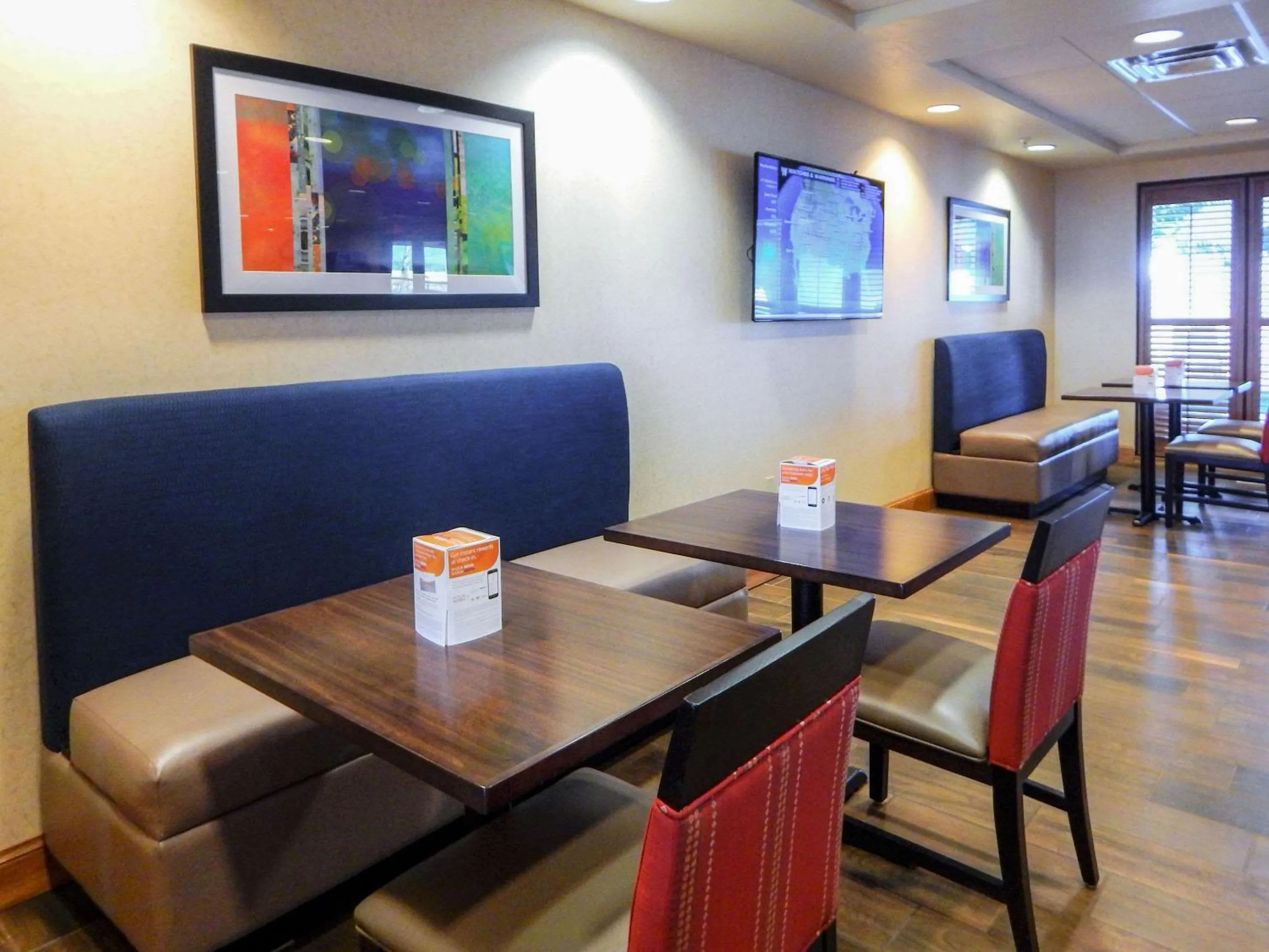 Restaurant/places to eat in Comfort Inn & Suites Sheridan