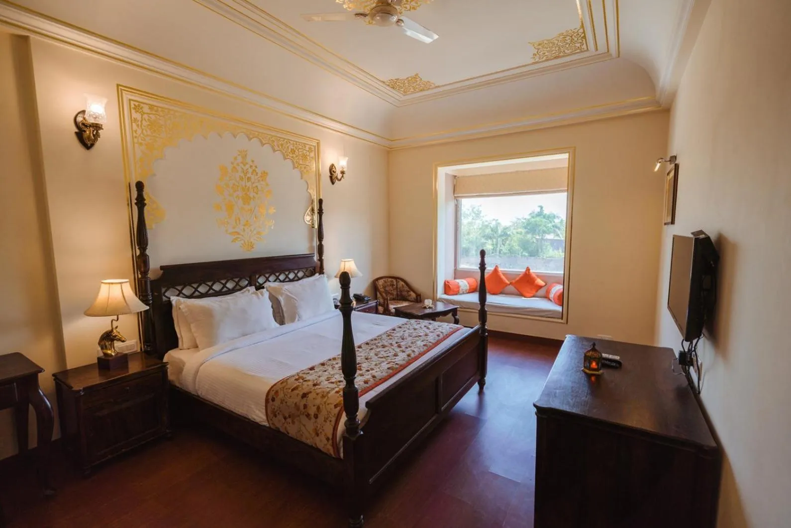 Bed in WelcomHeritage Mount Valley Resort Ranthambore