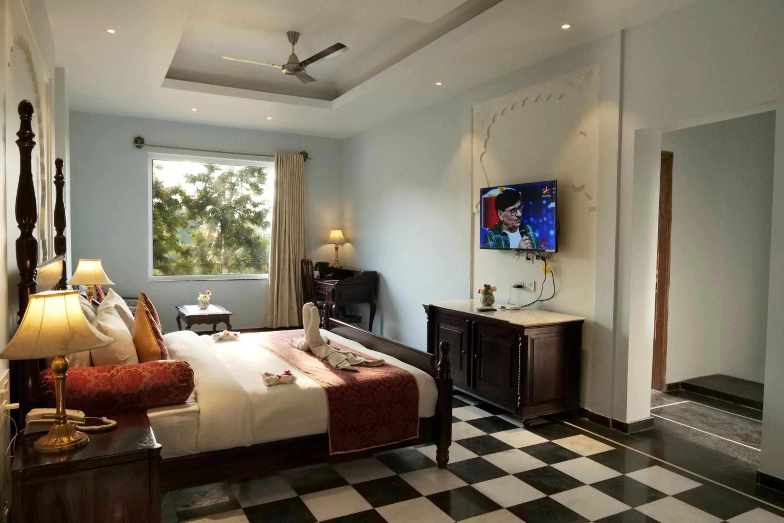 Bedroom, Bed in WelcomHeritage Mount Valley Resort Ranthambore