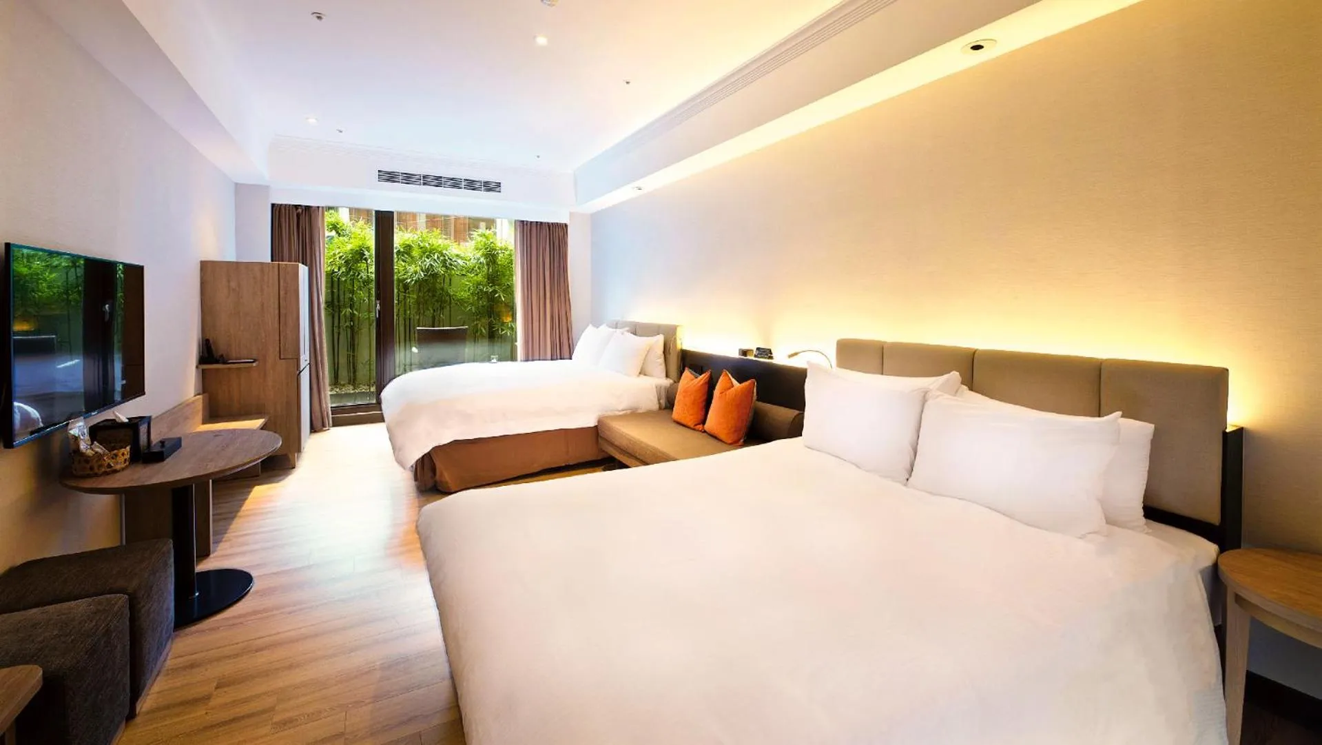 Photo of the whole room, Bed in Silks Place Taroko Hotel