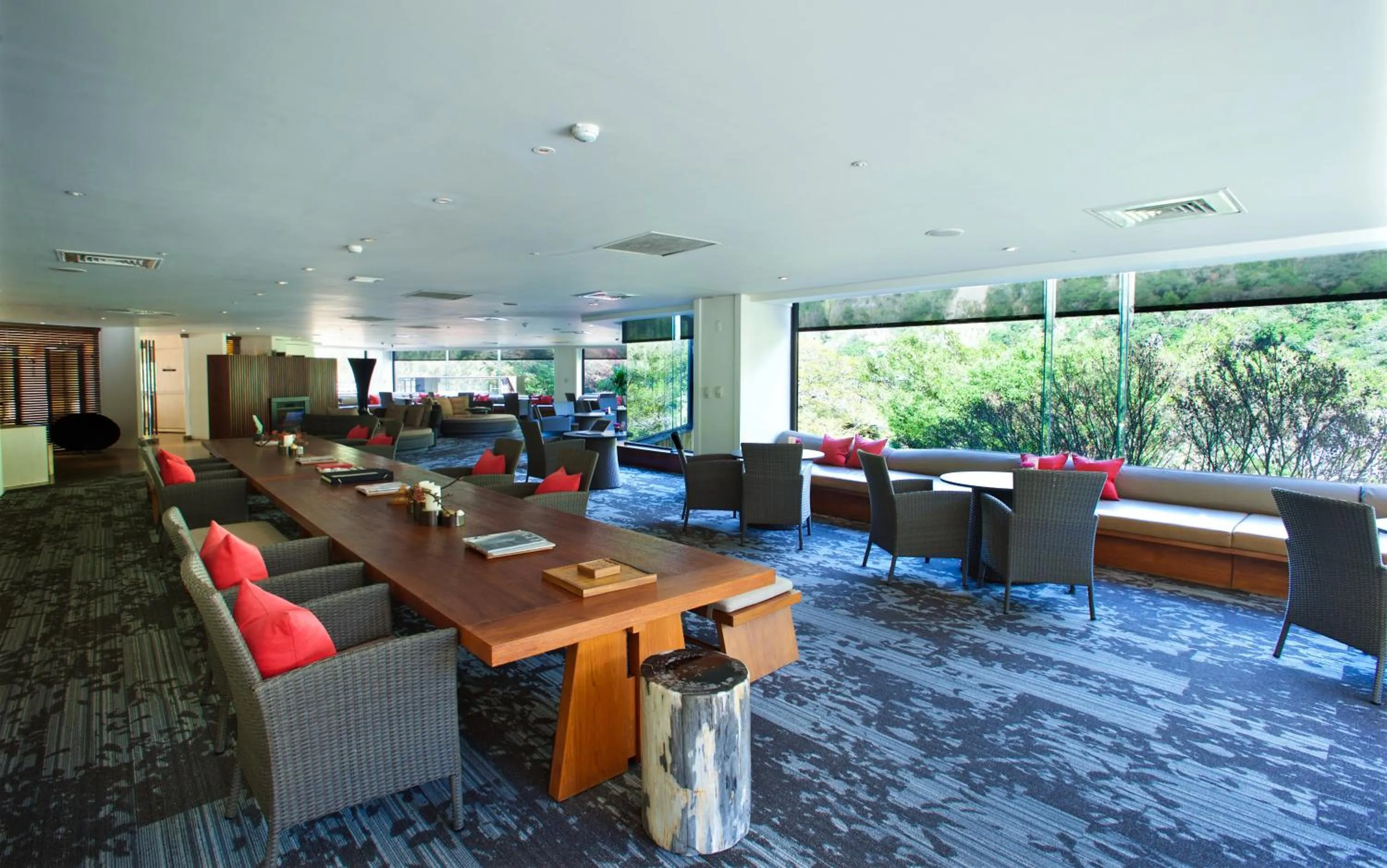 Lounge or bar in Silks Place Taroko Hotel
