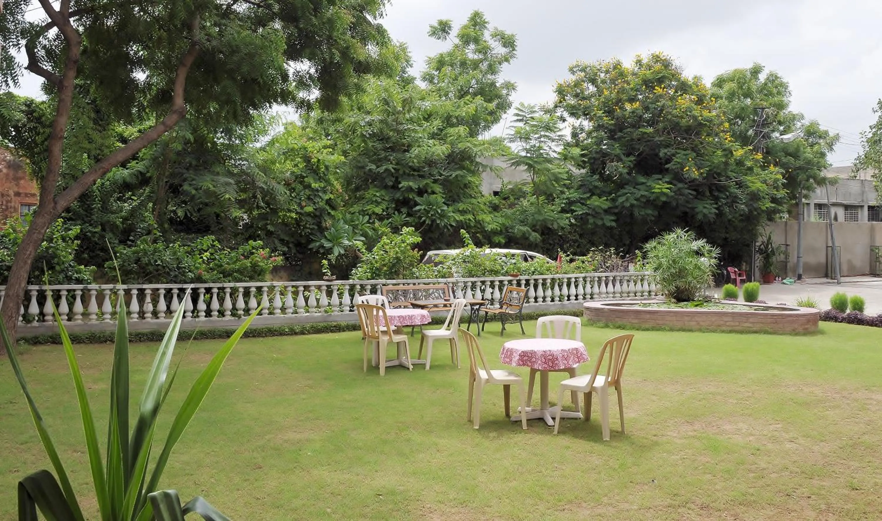 Garden in Hotel Jai Niwas