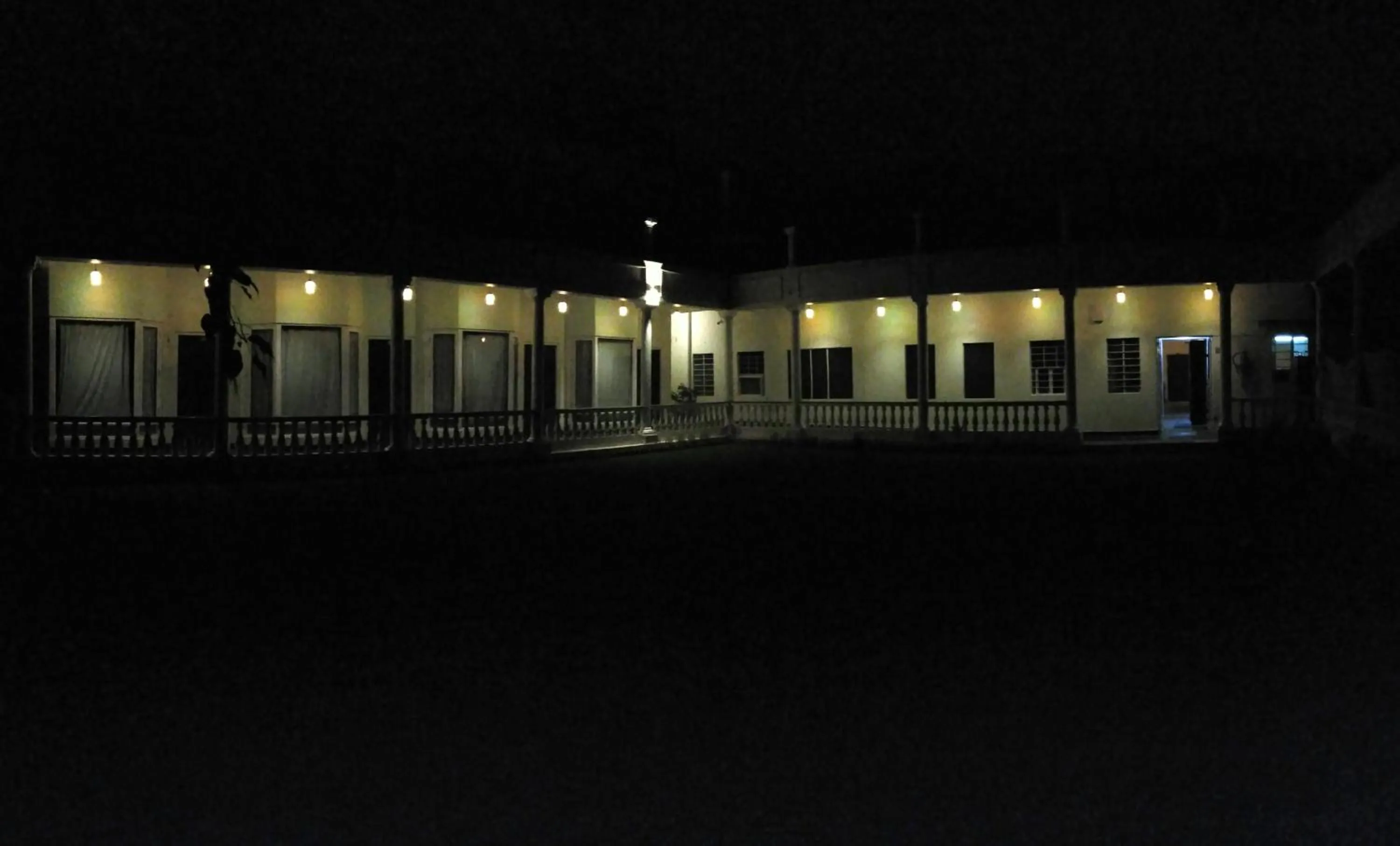 Property building in Hotel Jai Niwas