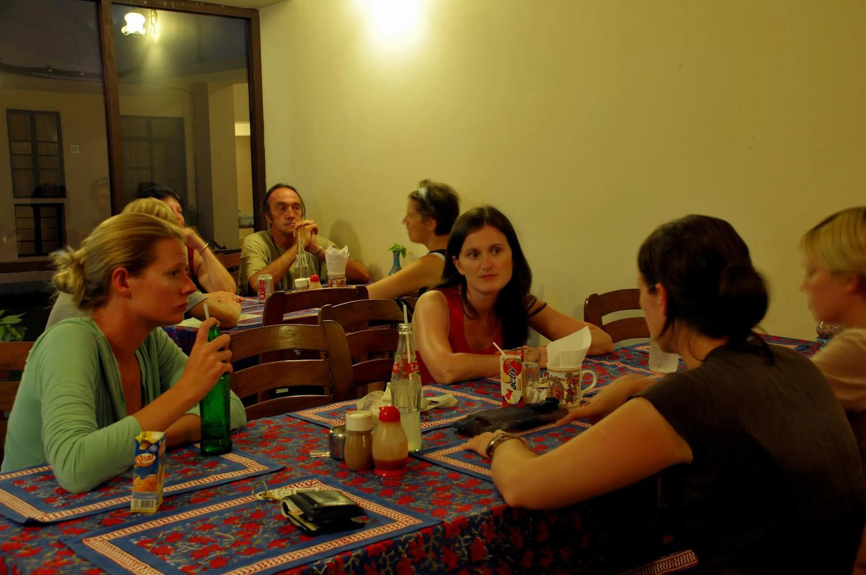 Restaurant/places to eat in Hotel Jai Niwas