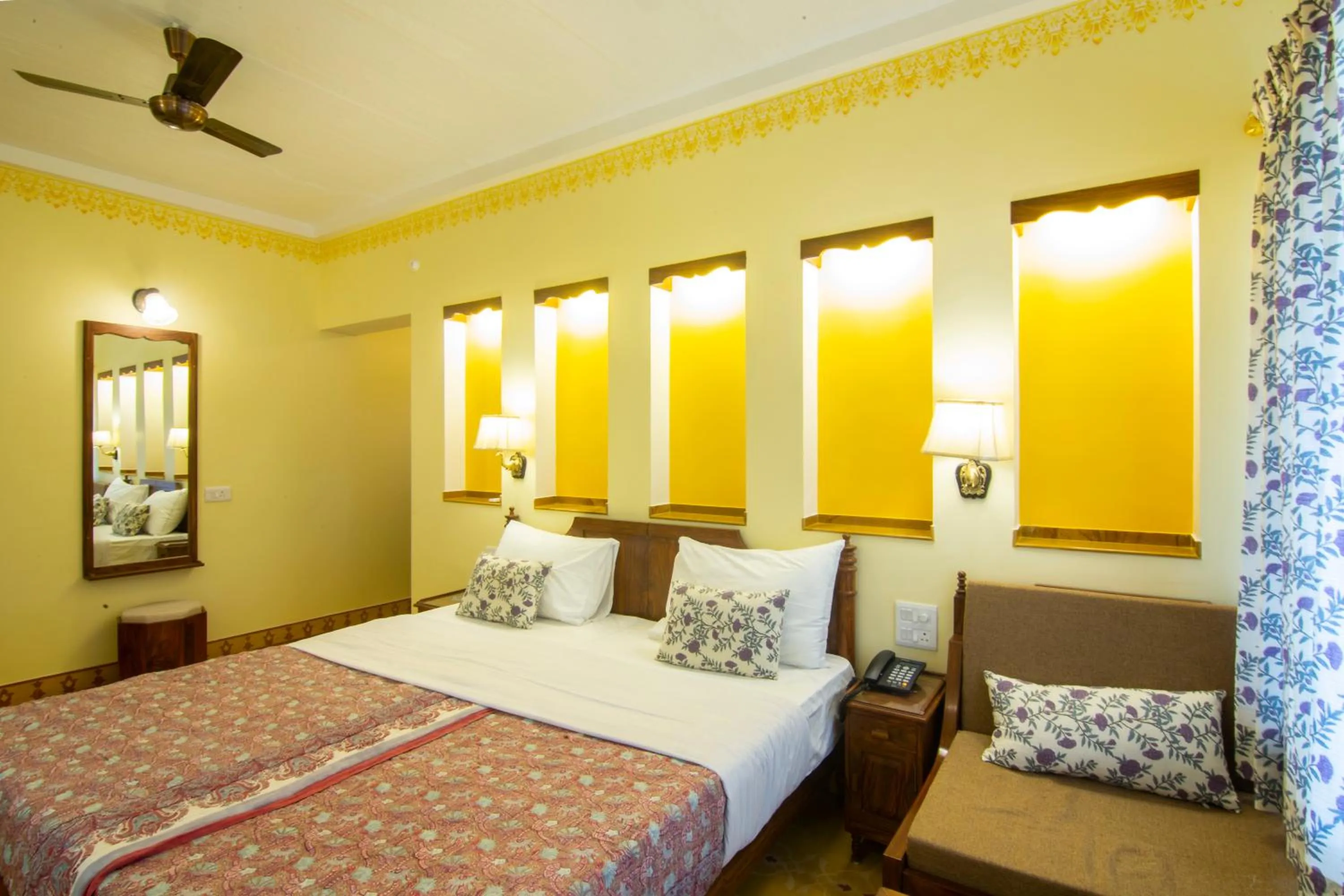 Bedroom, Bed in Hotel Jai Niwas