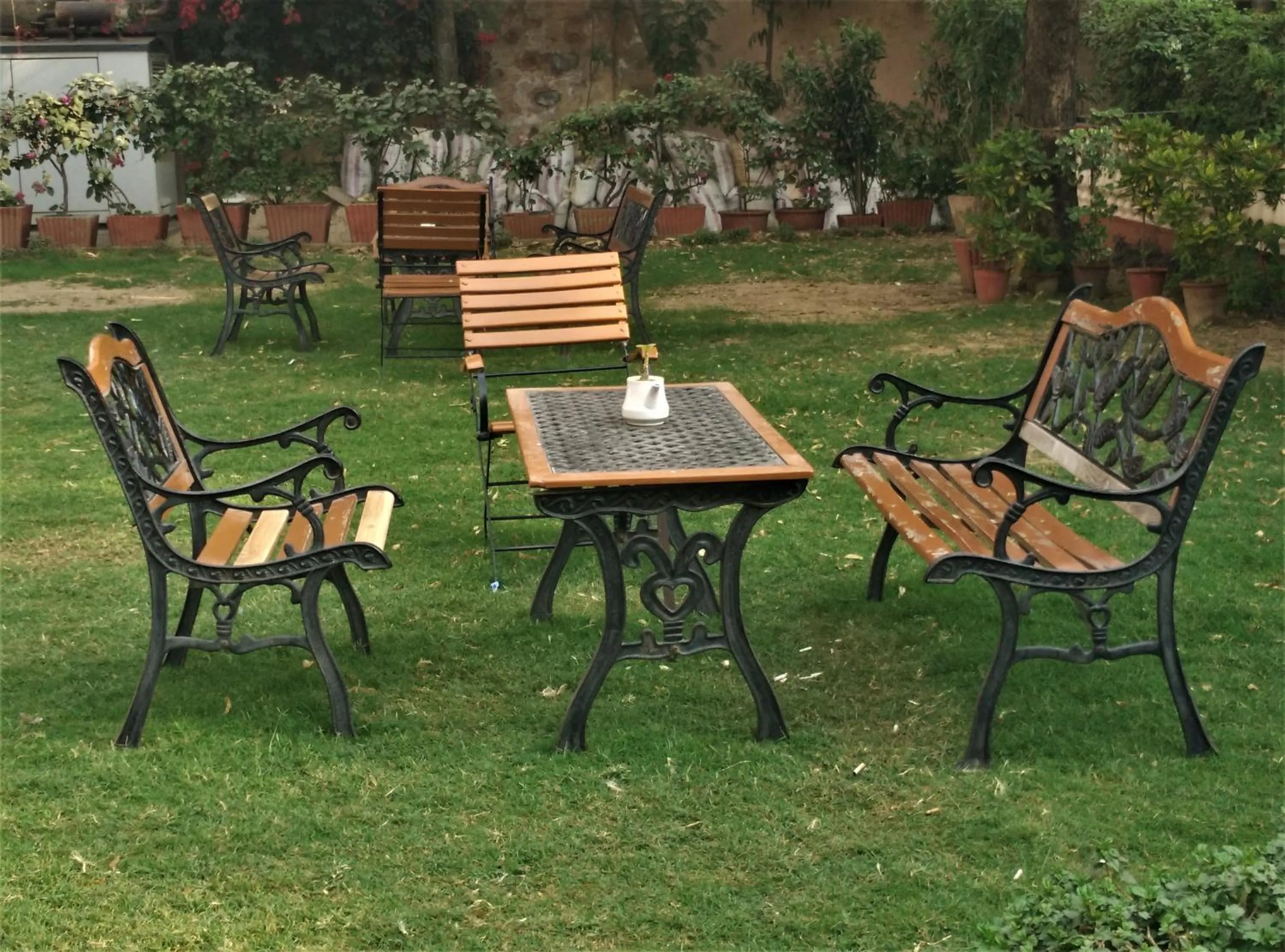 Garden in Hotel Jai Niwas