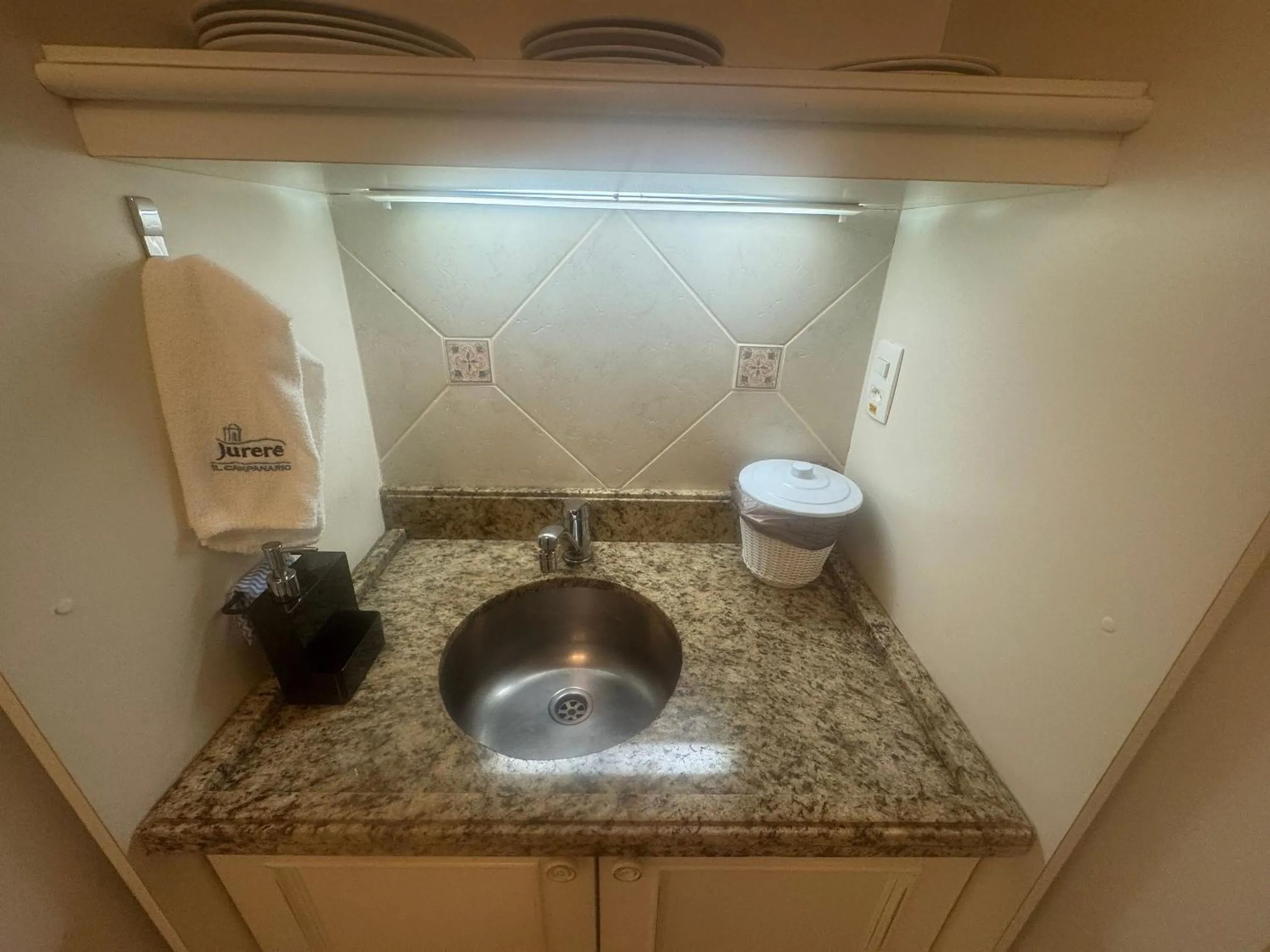 Kitchen or kitchenette in Destino Floripa Jurerê In