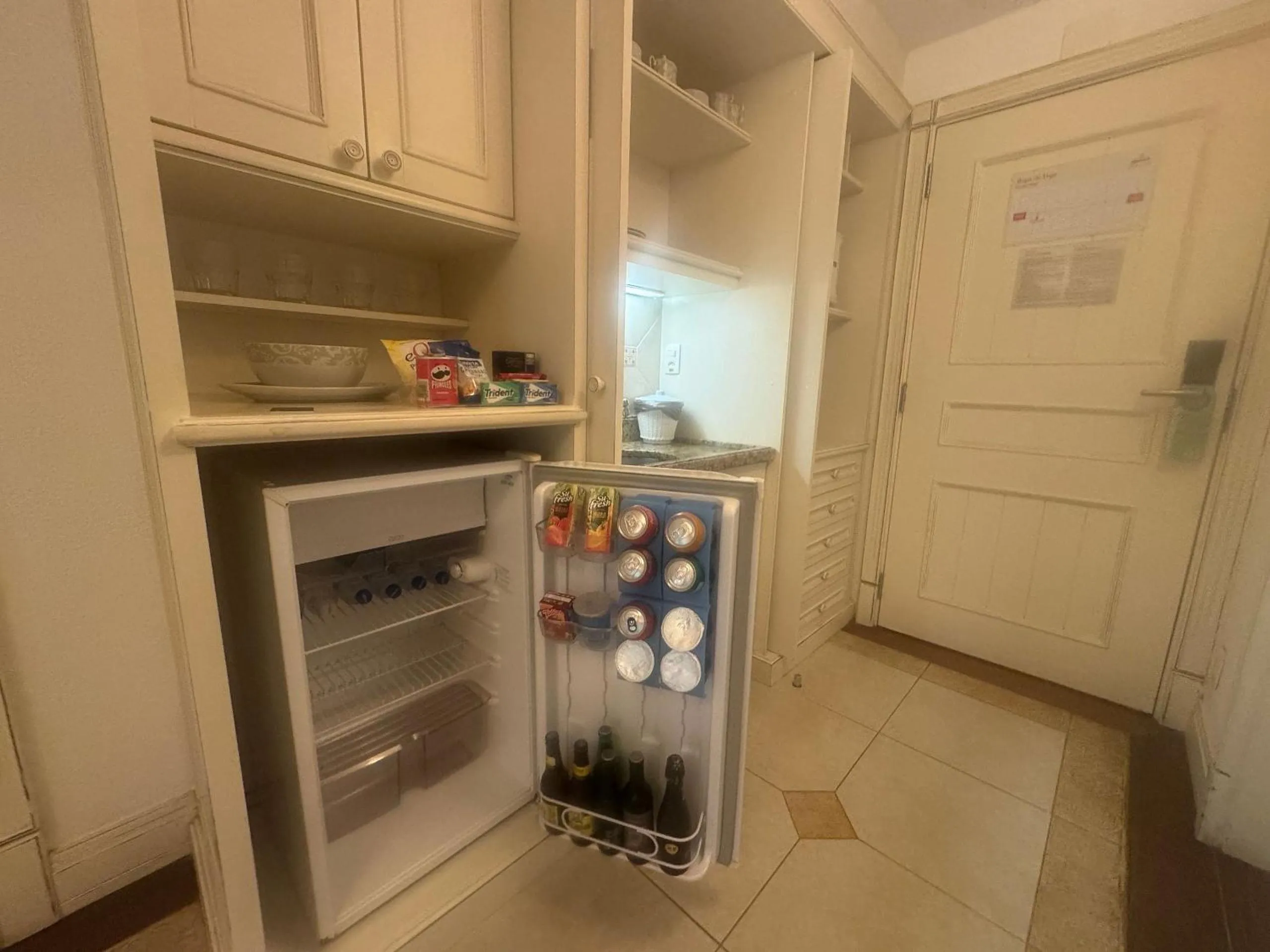 Kitchen or kitchenette in Destino Floripa Jurerê In