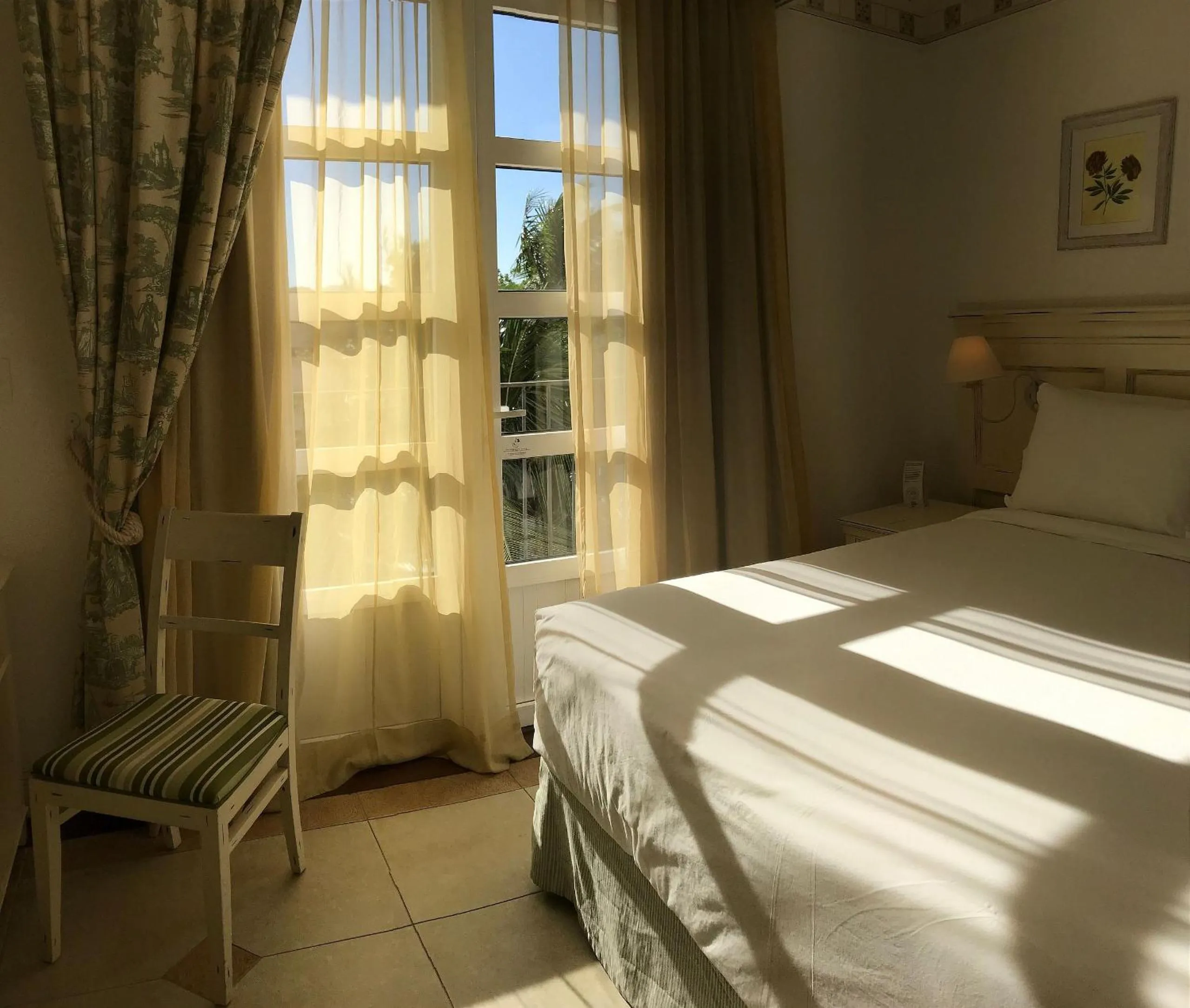 Photo of the whole room, Bed in Destino Floripa Jurerê In