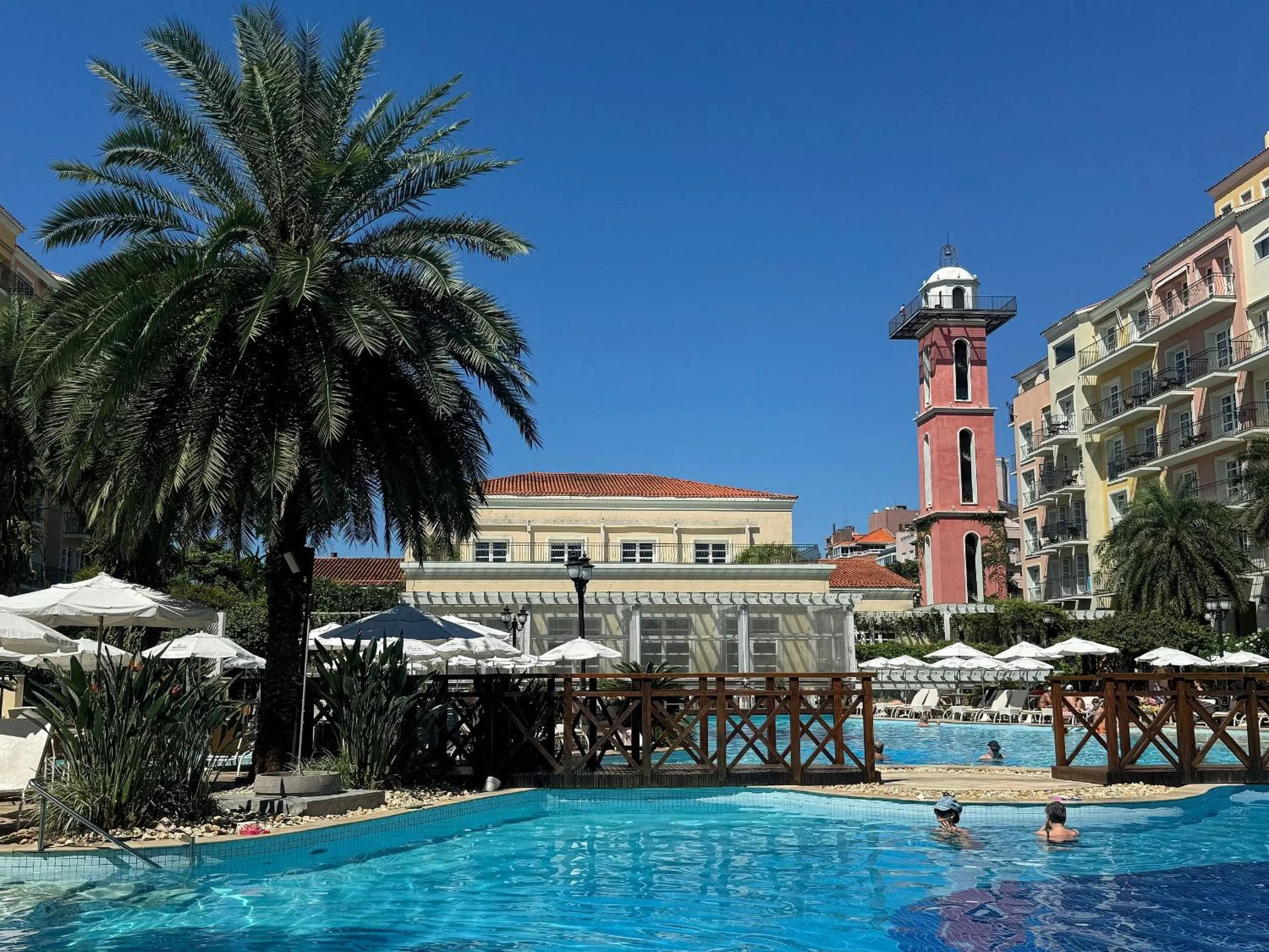 Swimming Pool in IL Campanario é Destino Floripa
