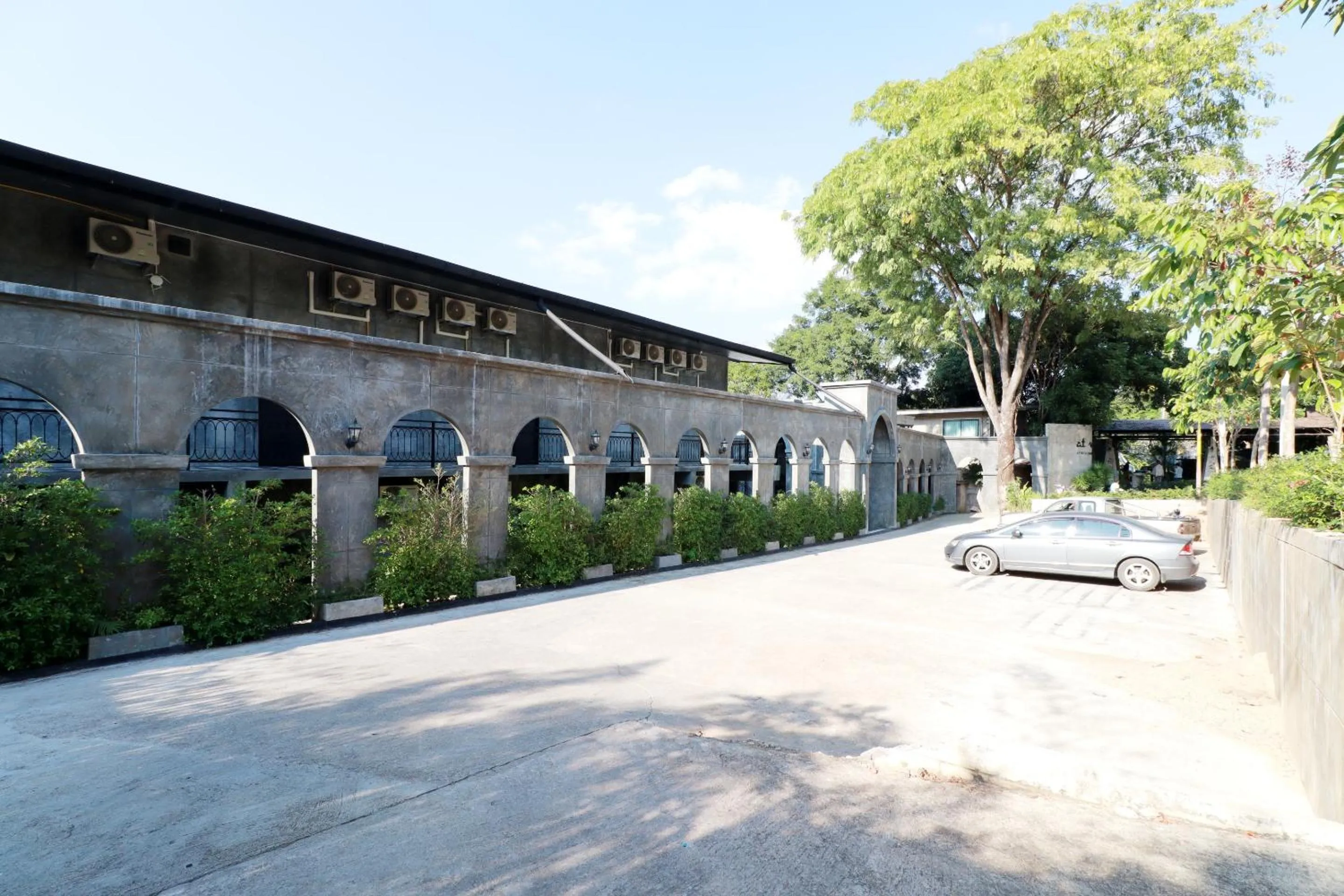 Facade/entrance in Capital O 464 At Nata Chiangmai Chic Jungle