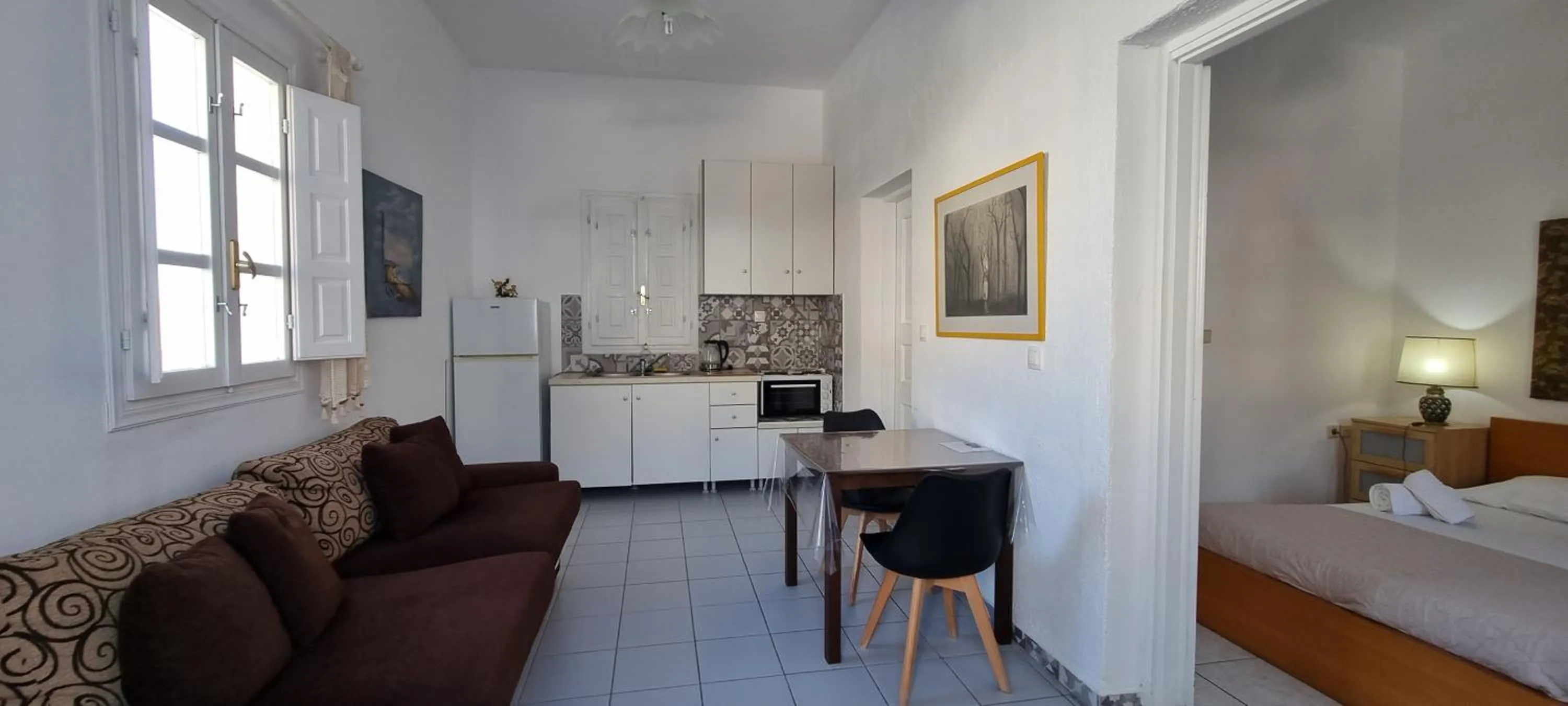 Living room, Bed in Three Harites