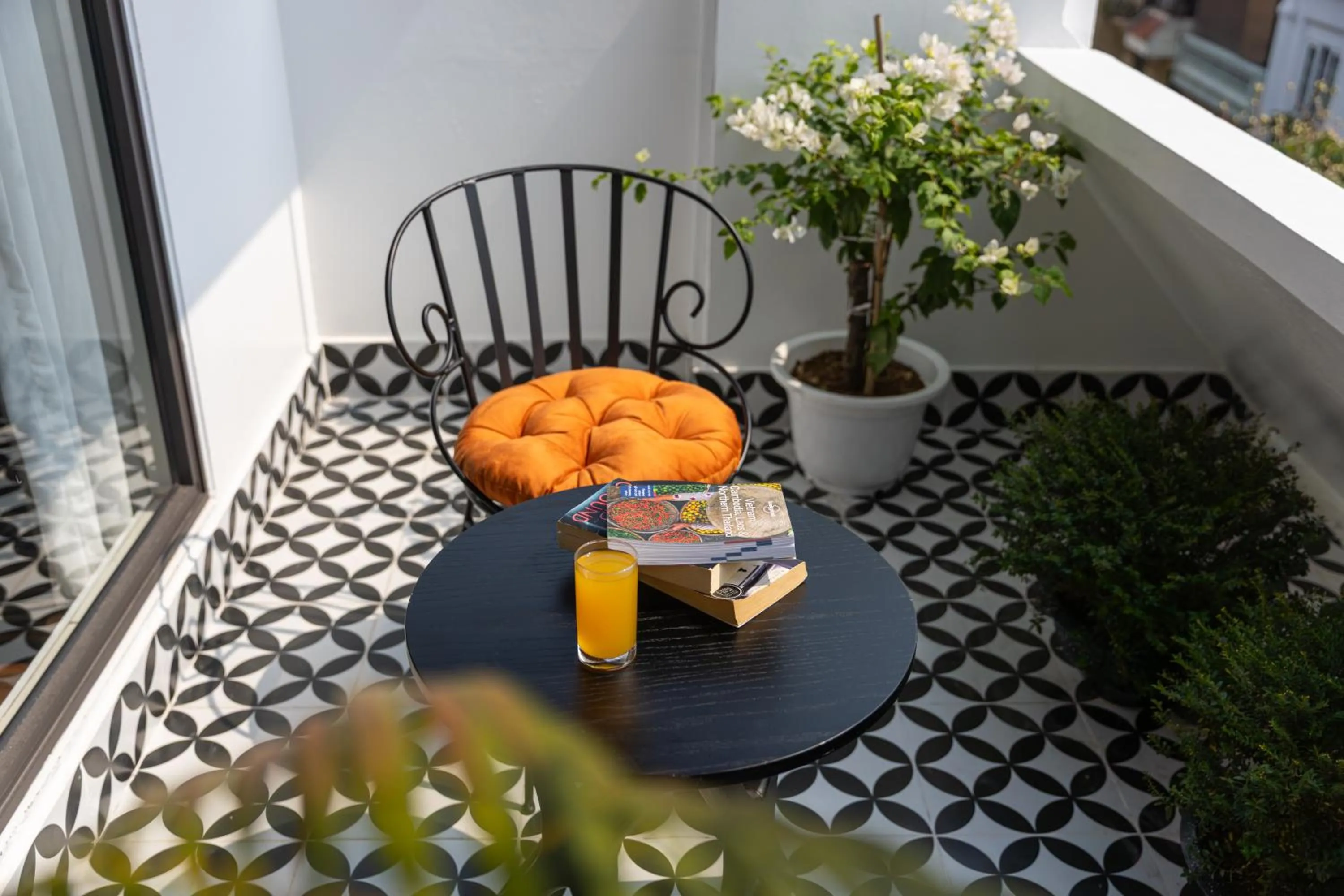 Property building in Hanoi House Hotel & Travel