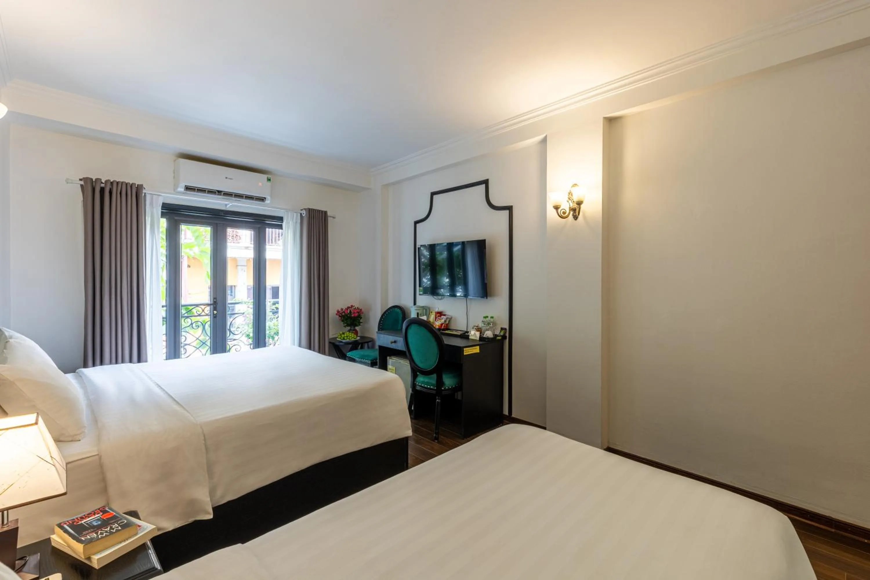 Property building, Bed in Hanoi House Hotel & Travel