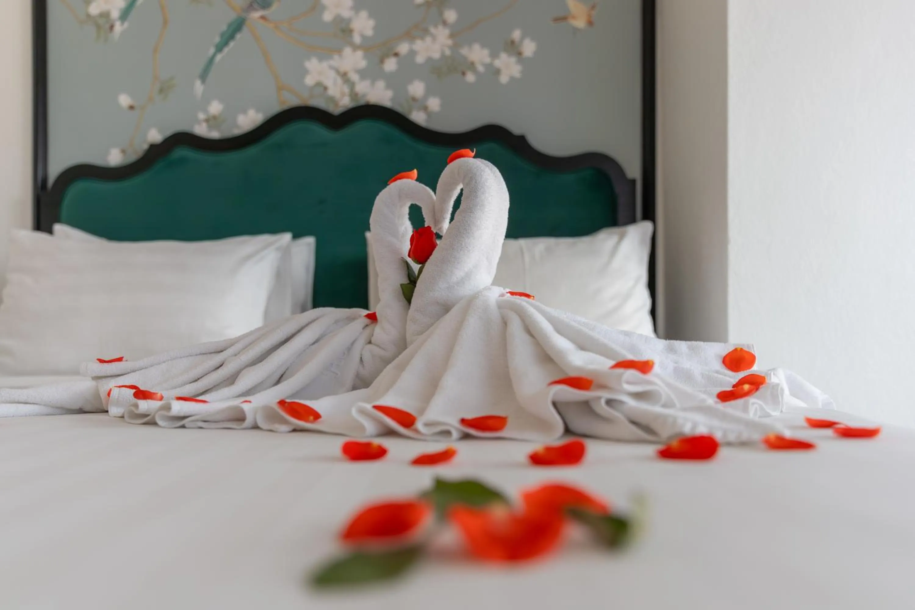 Property building, Bed in Hanoi House Hotel & Travel