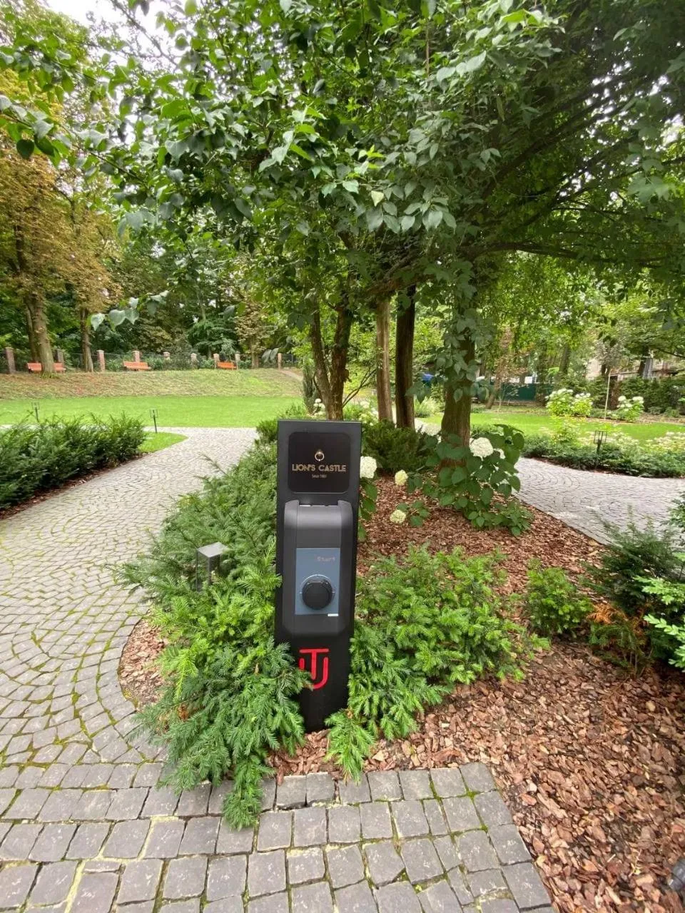 Garden in Lion's Castle Hotel