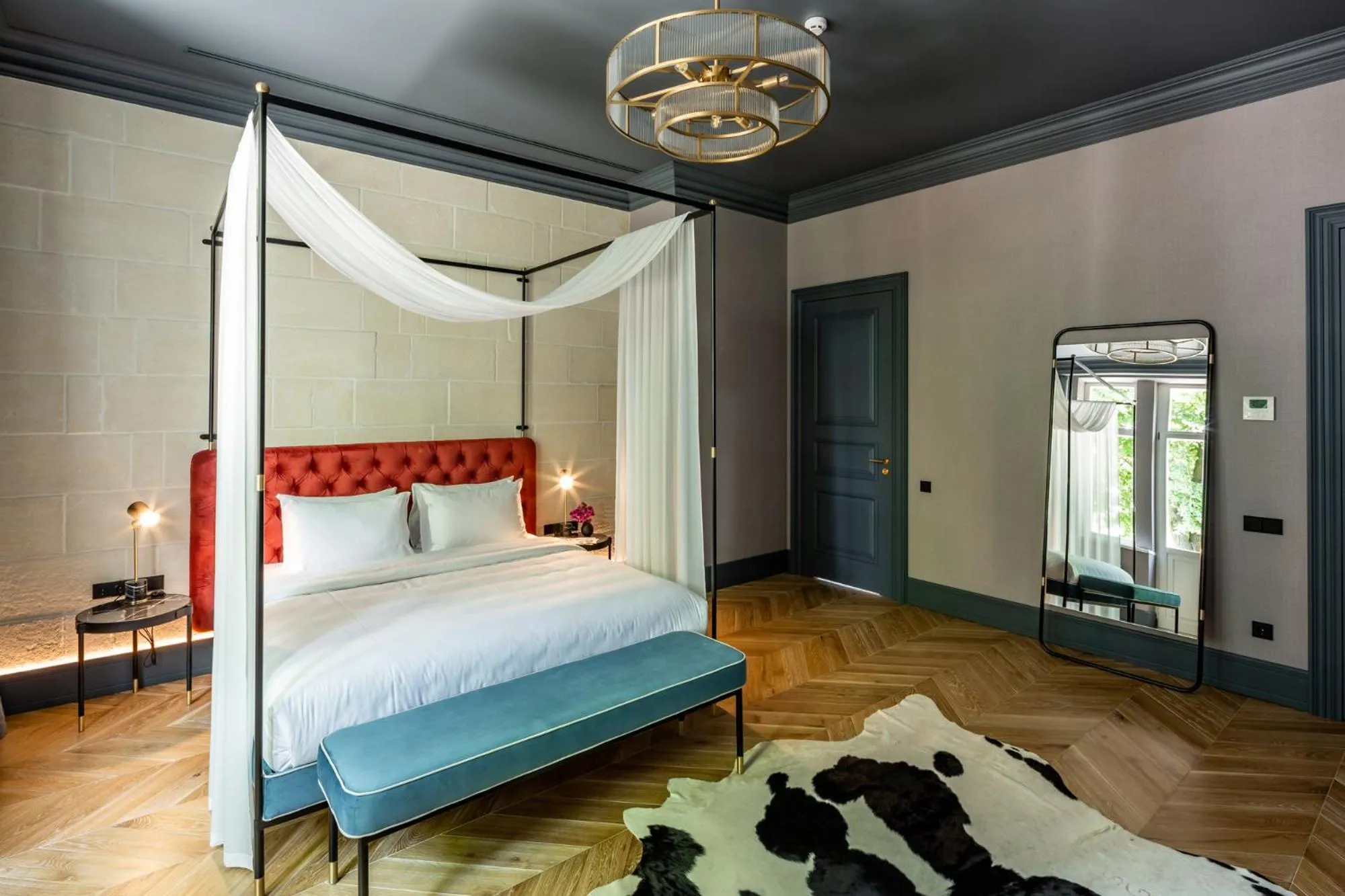 Bed in Lion's Castle Hotel