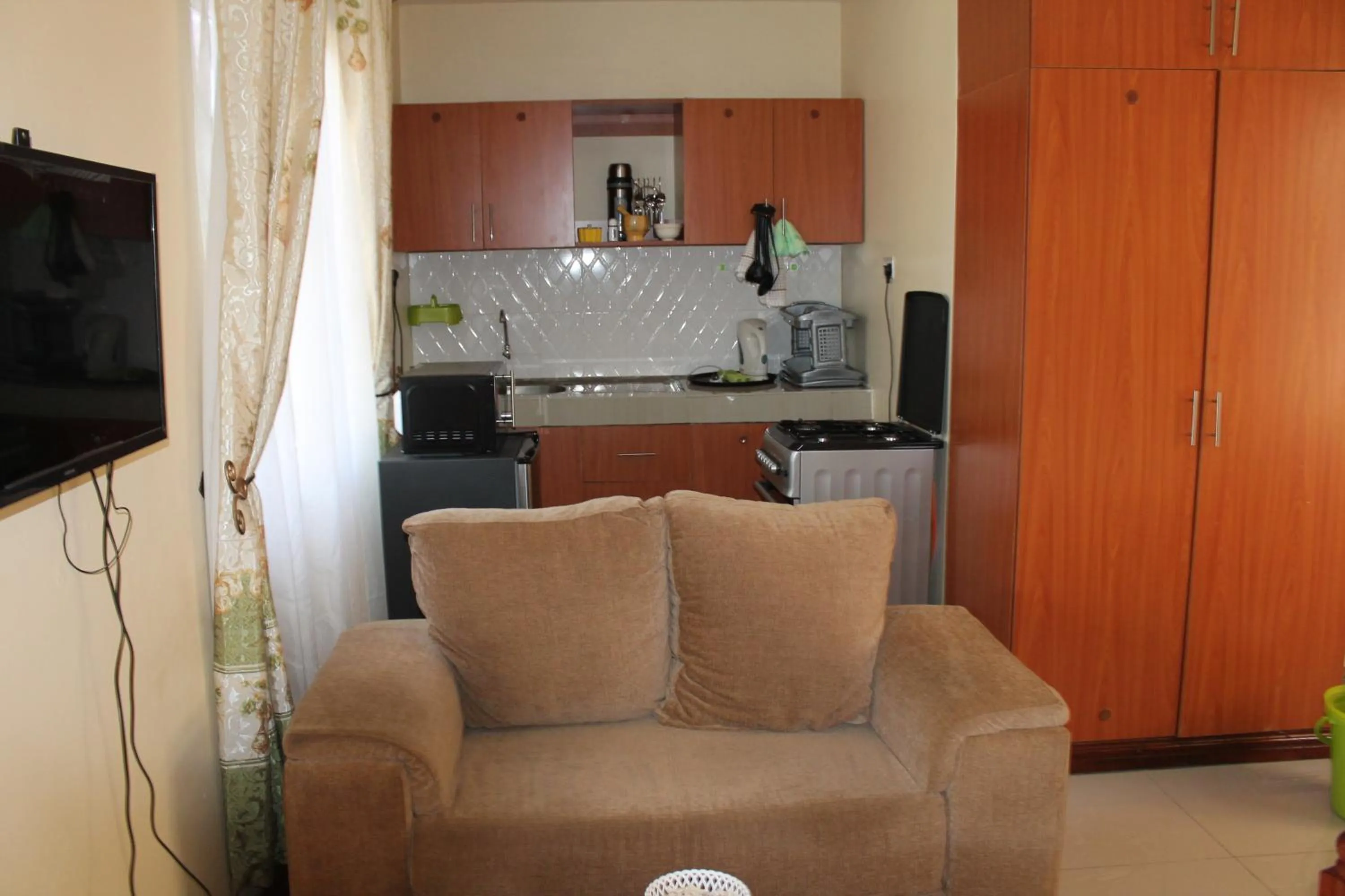 Kitchen or kitchenette in Oluwa Seun Beach Cottages, Mtwapa