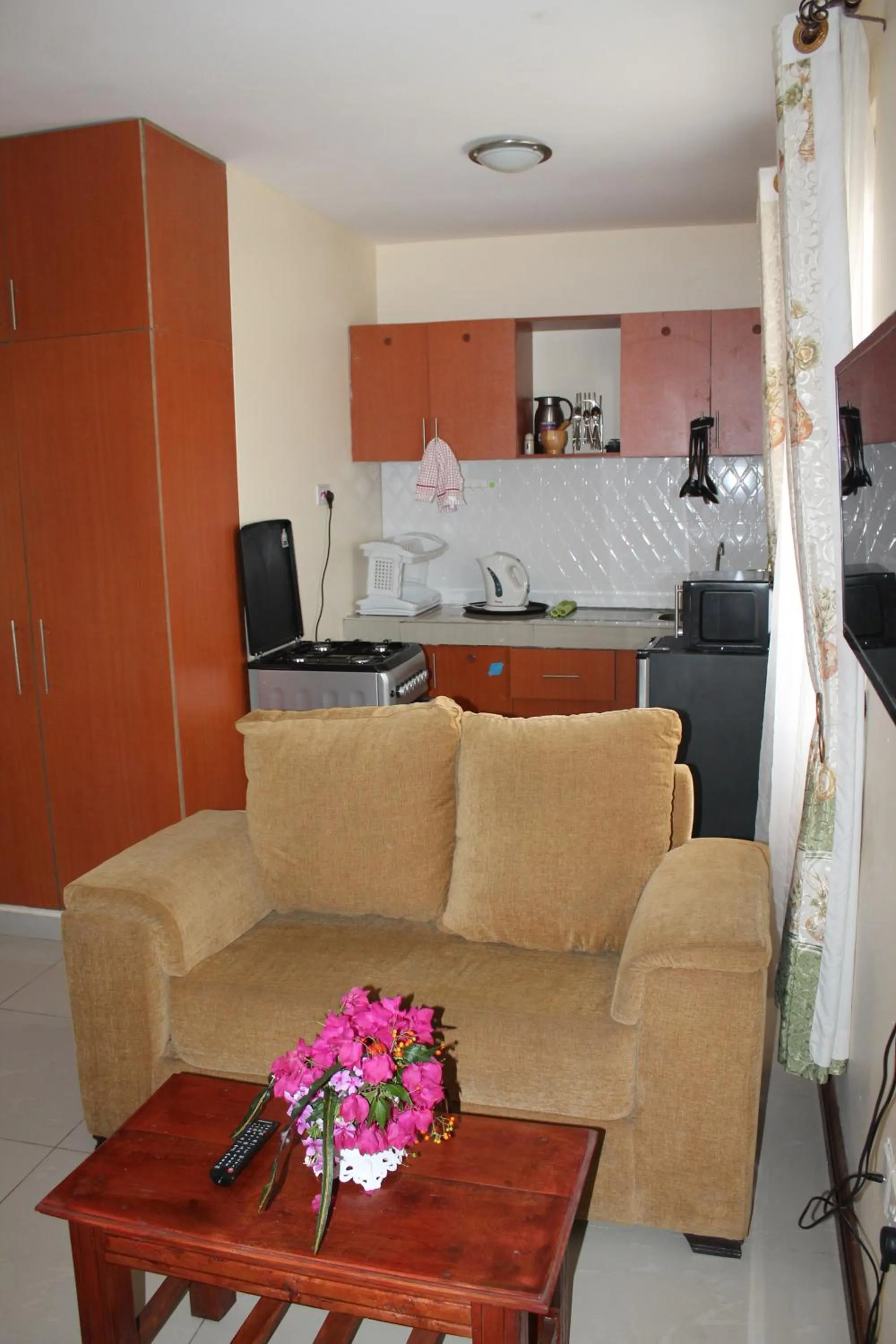 Coffee/tea facilities in Oluwa Seun Beach Cottages, Mtwapa