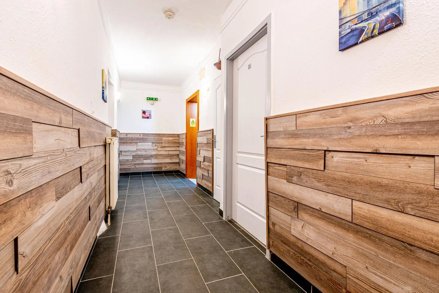 Bed in Korona Panzió Budapest