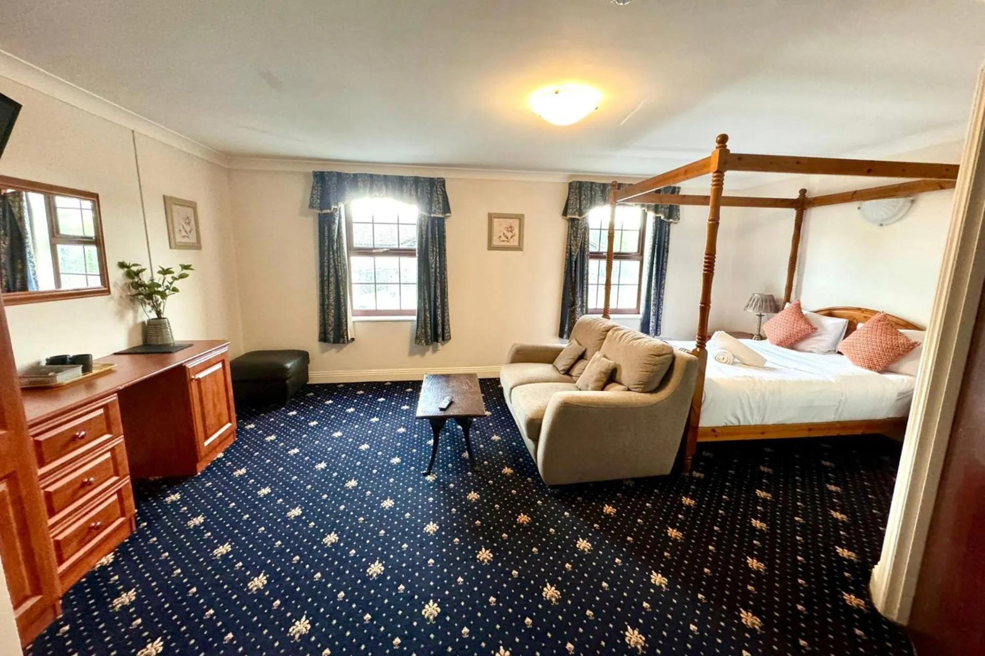 Bed in The Shurland Hotel Gym Spa