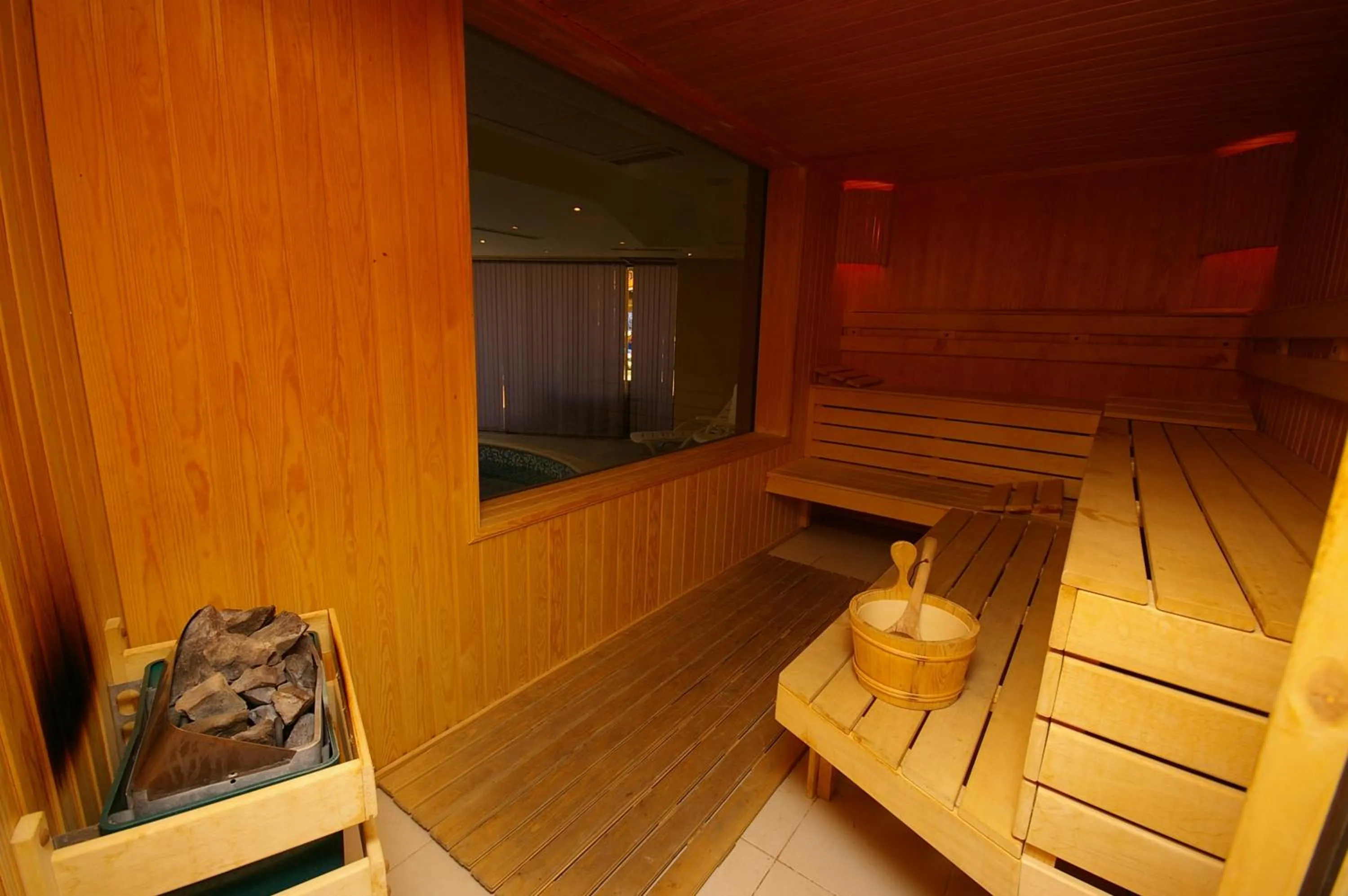 Sauna in Laguna Beach Resort & Spa
