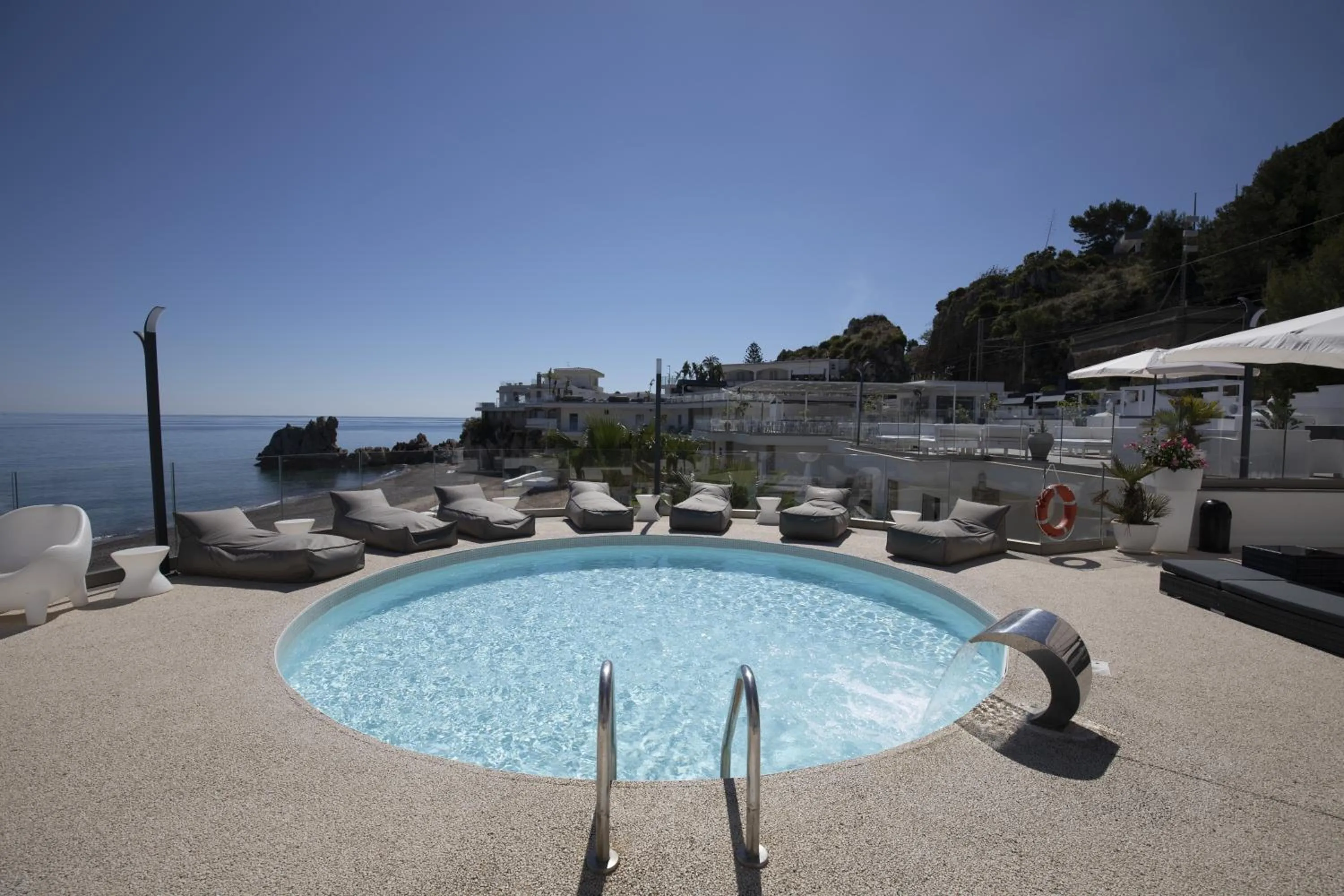Pool view in Hotel Sporting Club