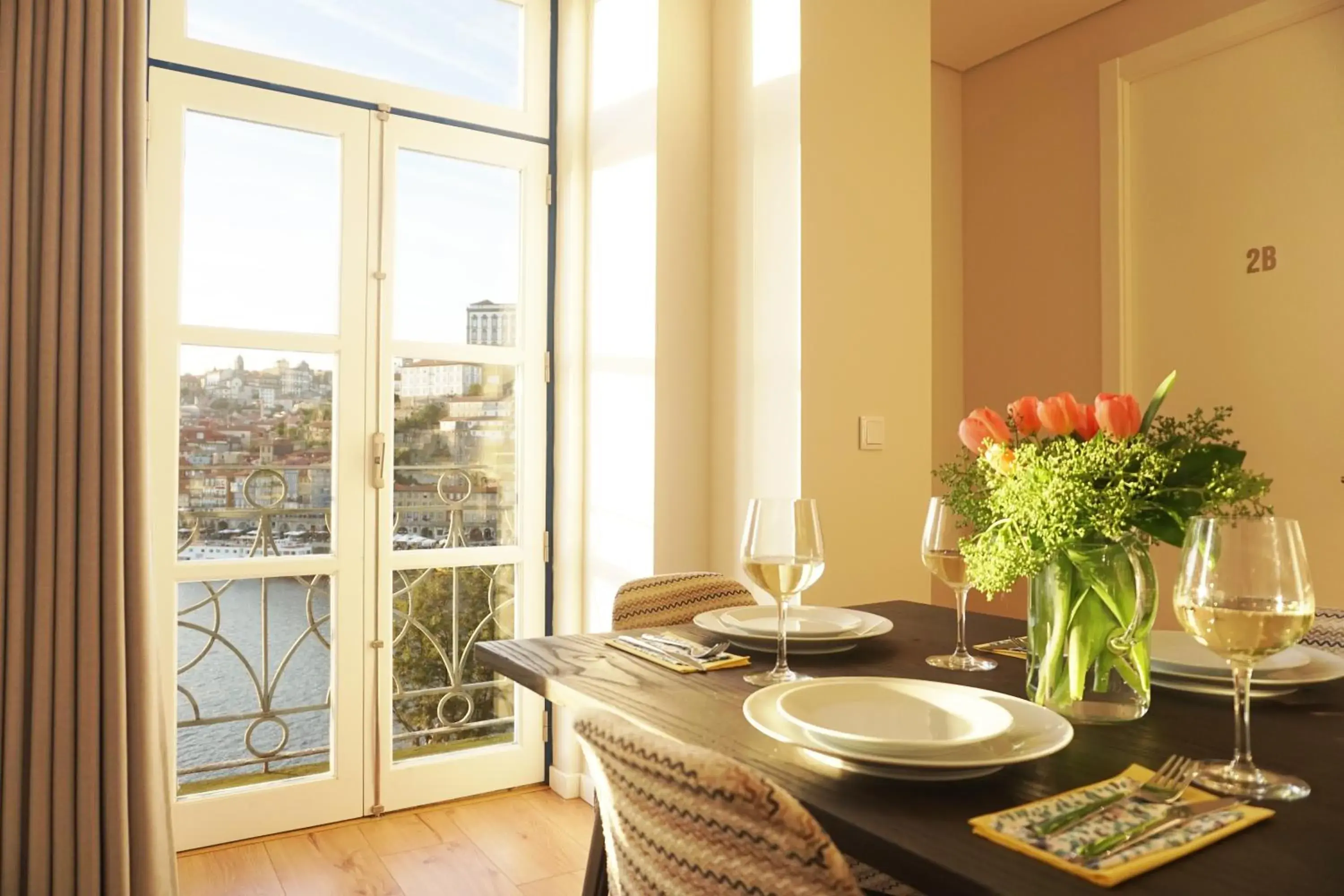 Two-Bedroom Apartment with River View in Porto View by Patio 25 Two-Bedroom Apartment with River View in Porto View by Patio 25