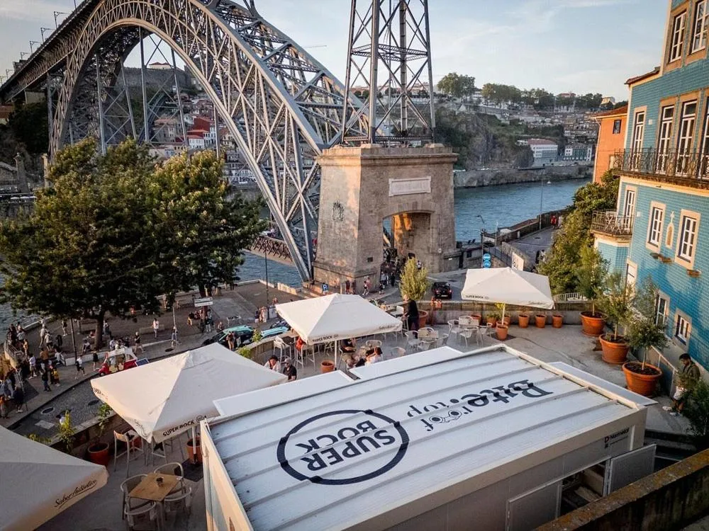 Porto View by Patio 25